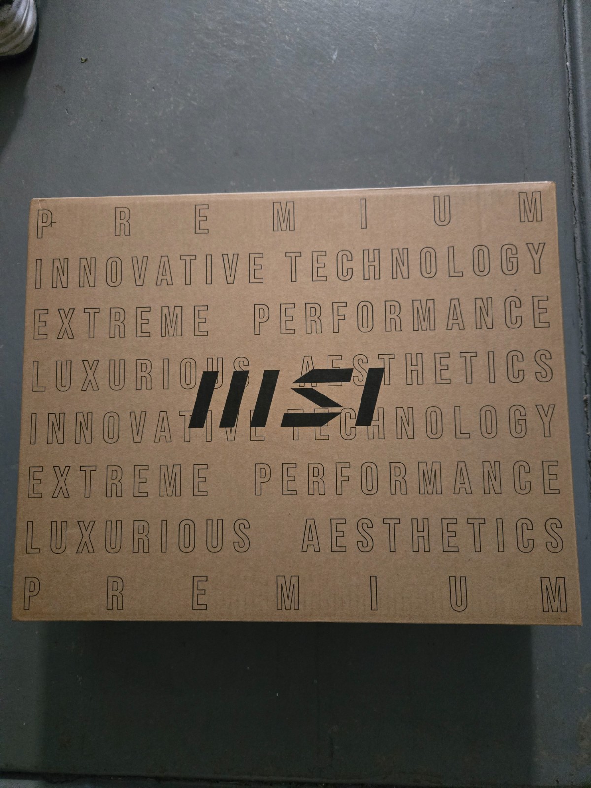 MSI Raider 18 HX Gaming Laptop 18″QHD+ 240hz Ultra 285HX 64GB 2TB SSD RTX 5090
