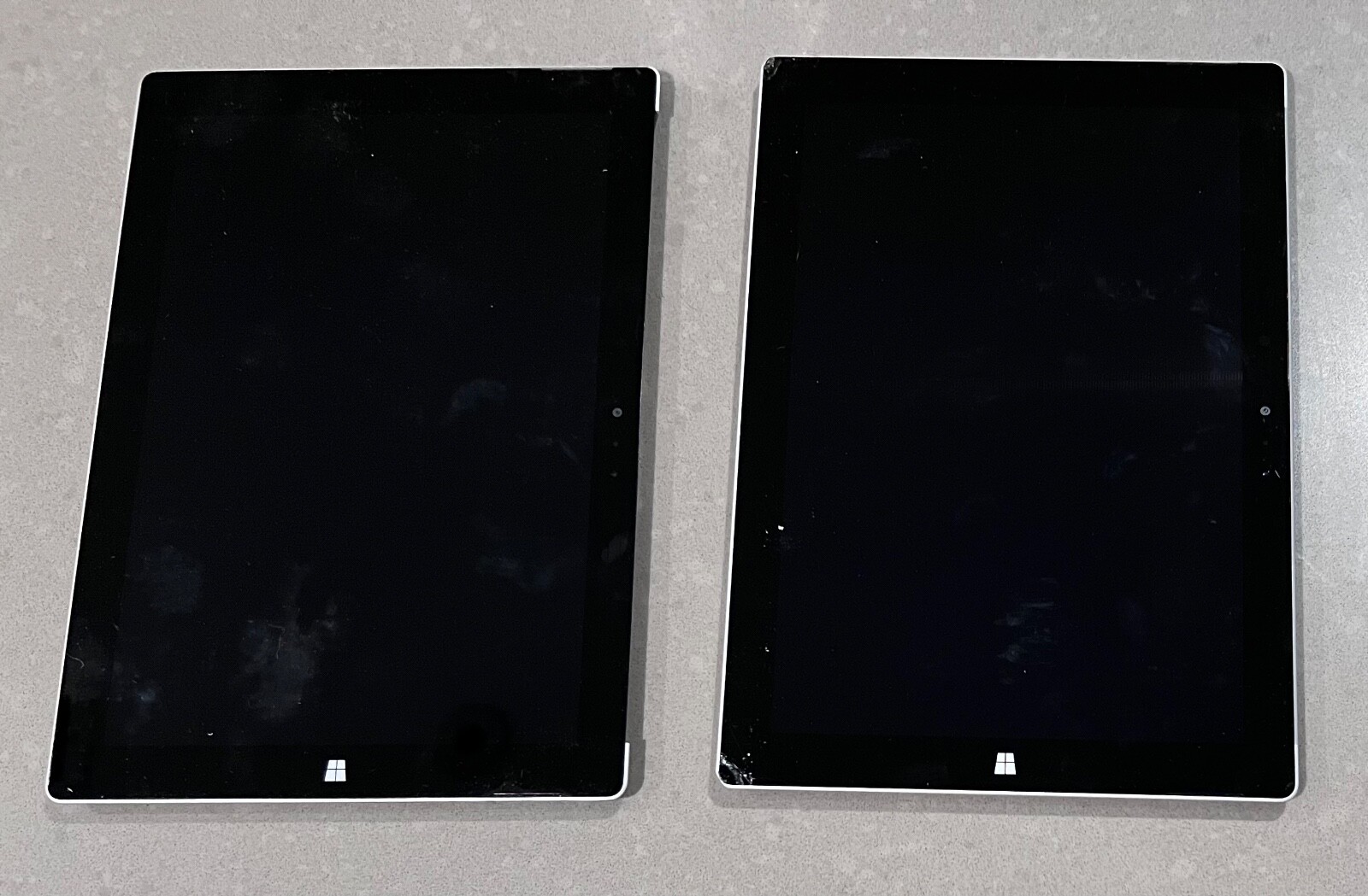 Lot of 2 As-is Microsoft Surface 3 1645 12″ Tablet 1.6GHz 4GB 64GB Windows A8