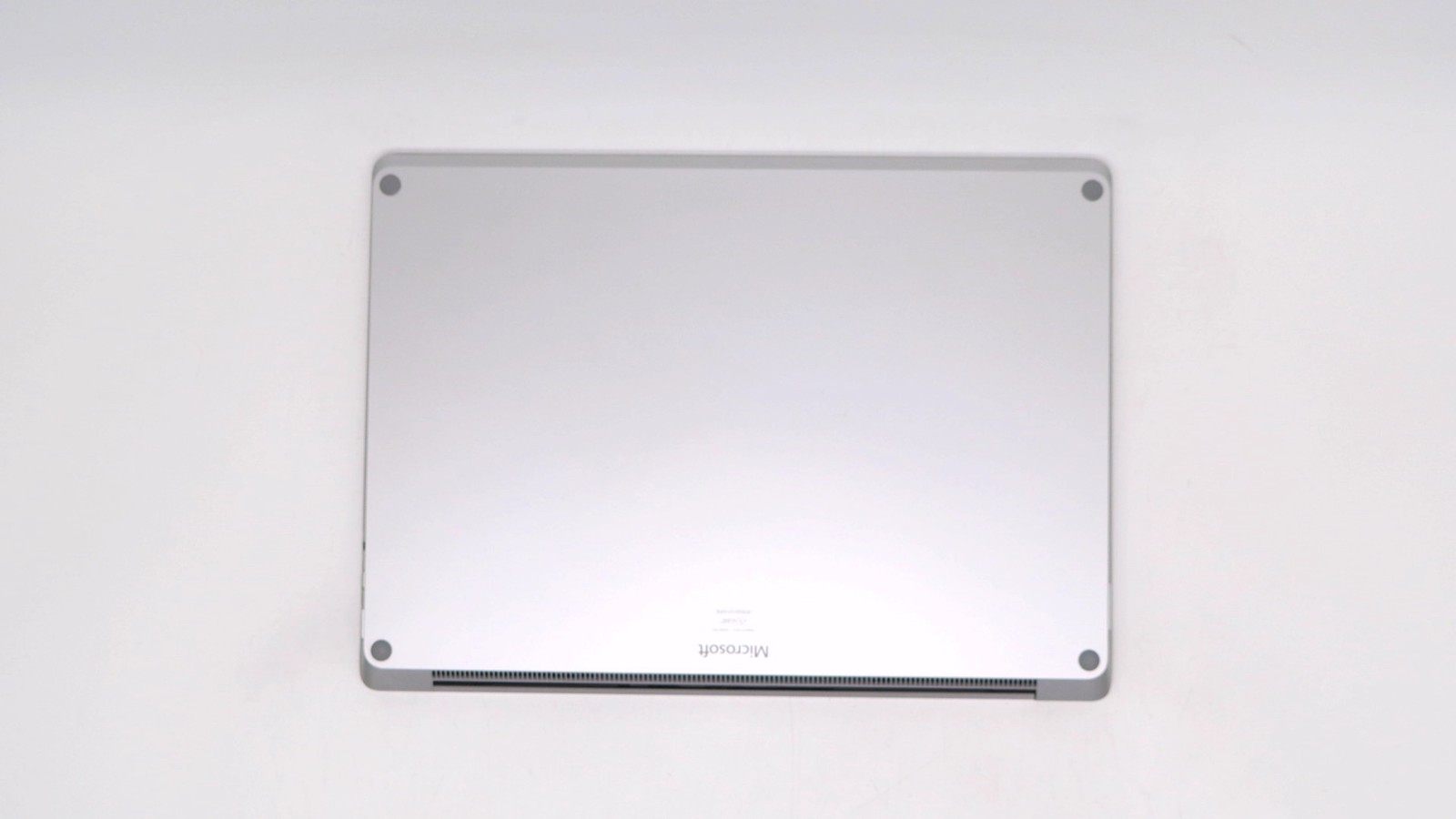 Microsoft Surface Laptop 5 13″ i5-1235u 8GB 256GB – Very Good
