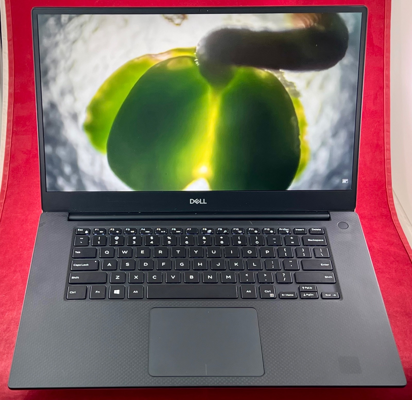 DELL XPS 15 7590 i5-9300H, 256GB SSD, 8GB, BRIGHT 15.6″ 500 NITS FHD IPS DISPLAY