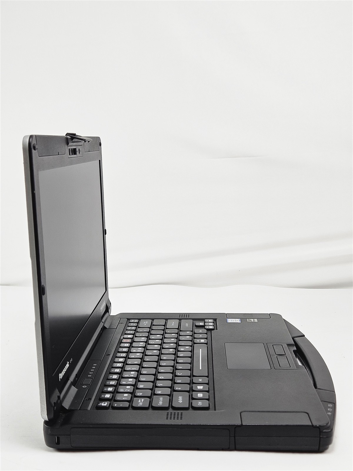 Panasonic Toughbook FZ-55 MK1 i5-8365U 16GB 512GB SSD 14″ Rugged Laptop