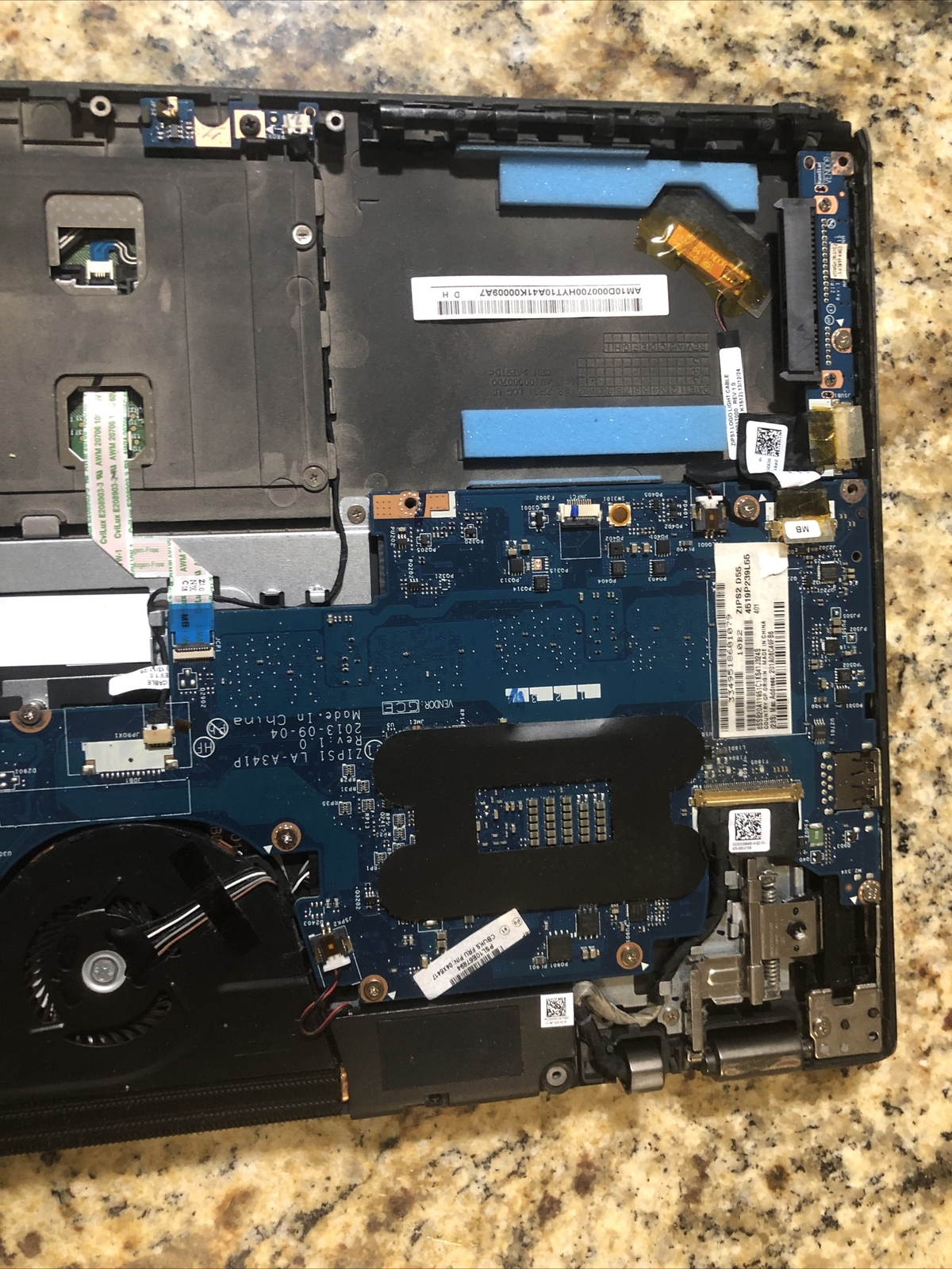 Lenovo ThinkPad Yoga Core i7, No Power INCOMPLETE (Read)