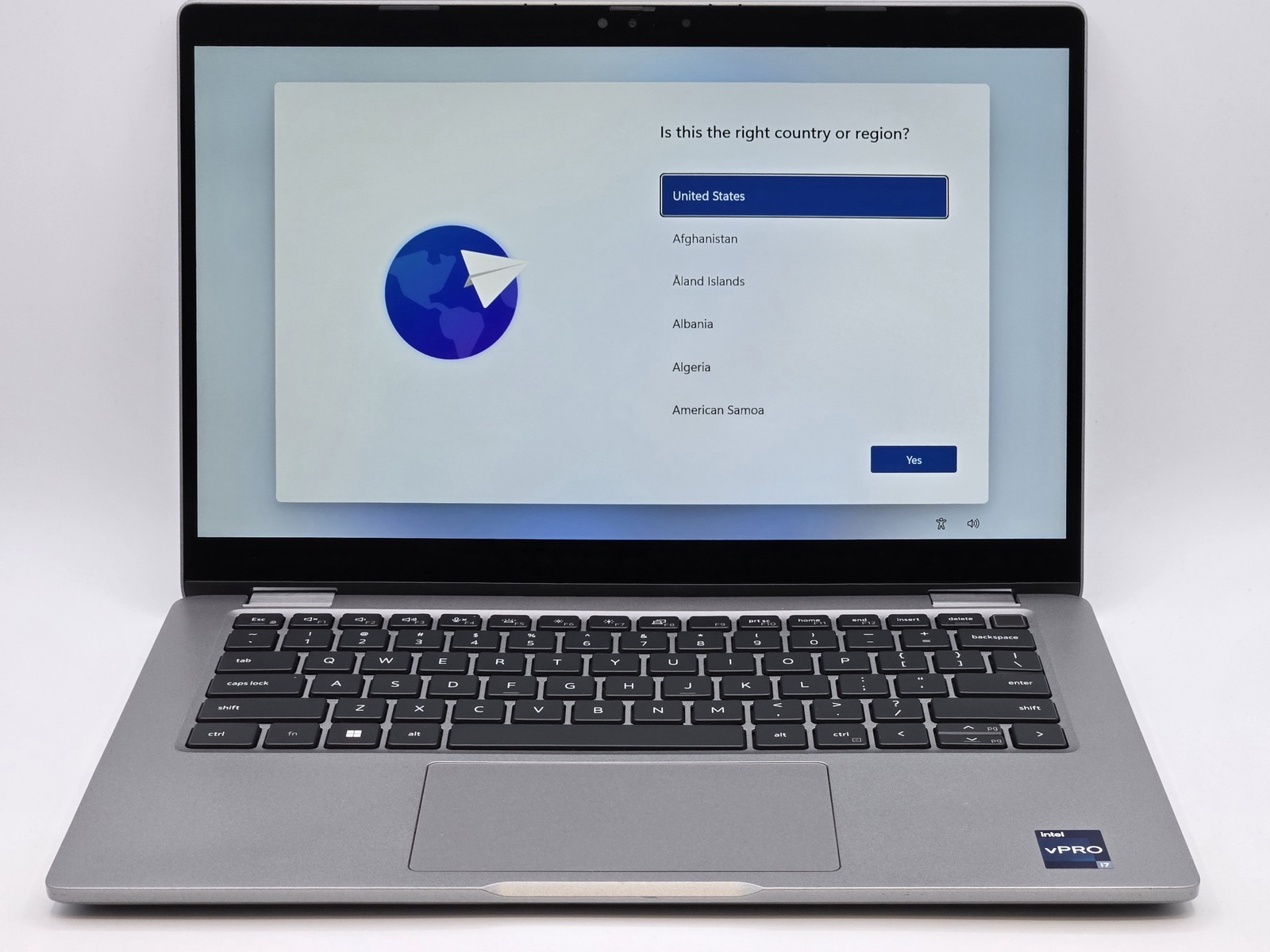 Dell Latitude 5340 2-in-1 13″ FHD Touch I7-1365U 256GB SSD 16GB W11P Warranty