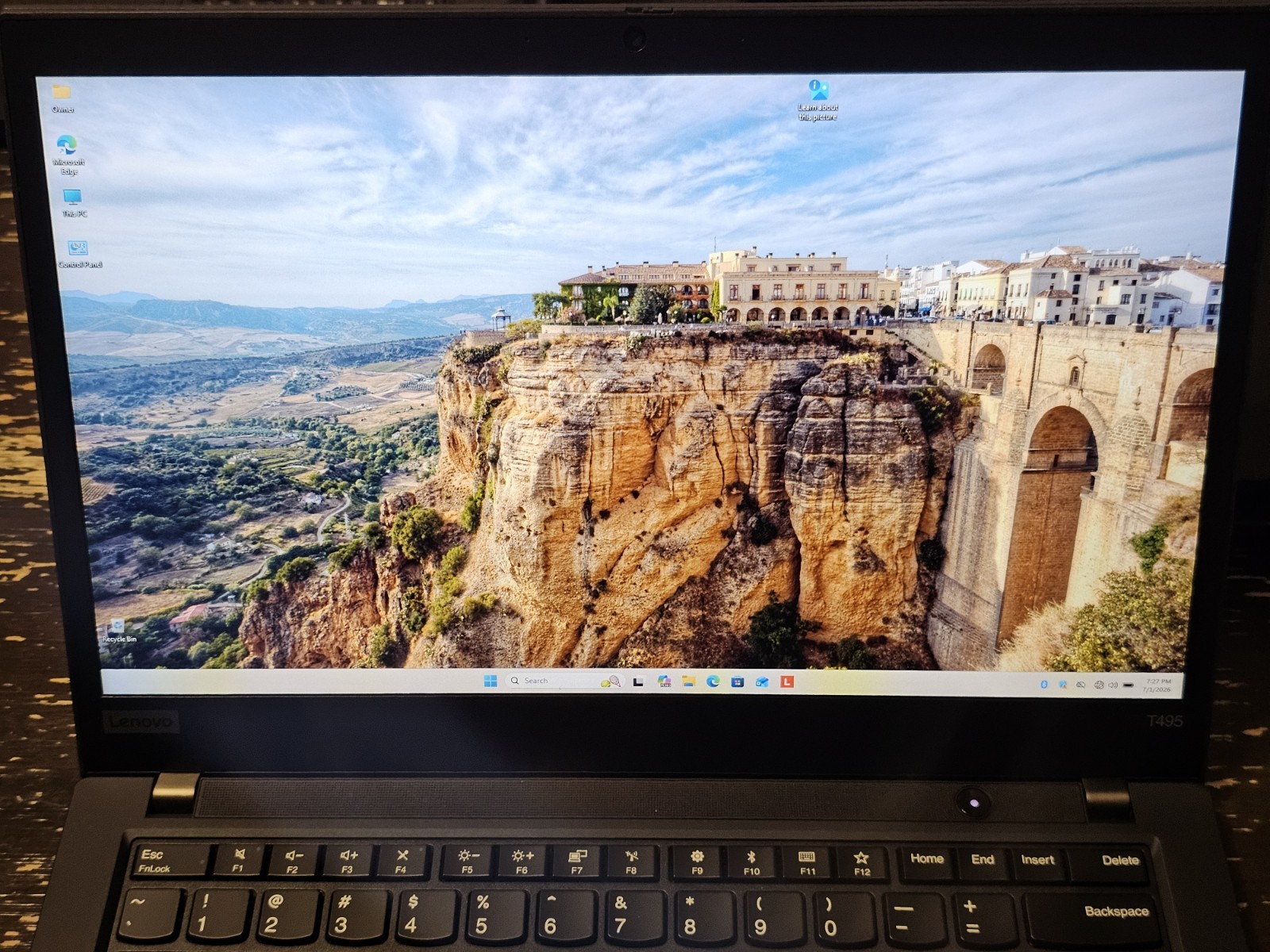 ThinkPad T495 Ryzen 7 Pro/ Radeon Vega Graphics 24GB RAM 512GB SSD WIN 11/Webcam