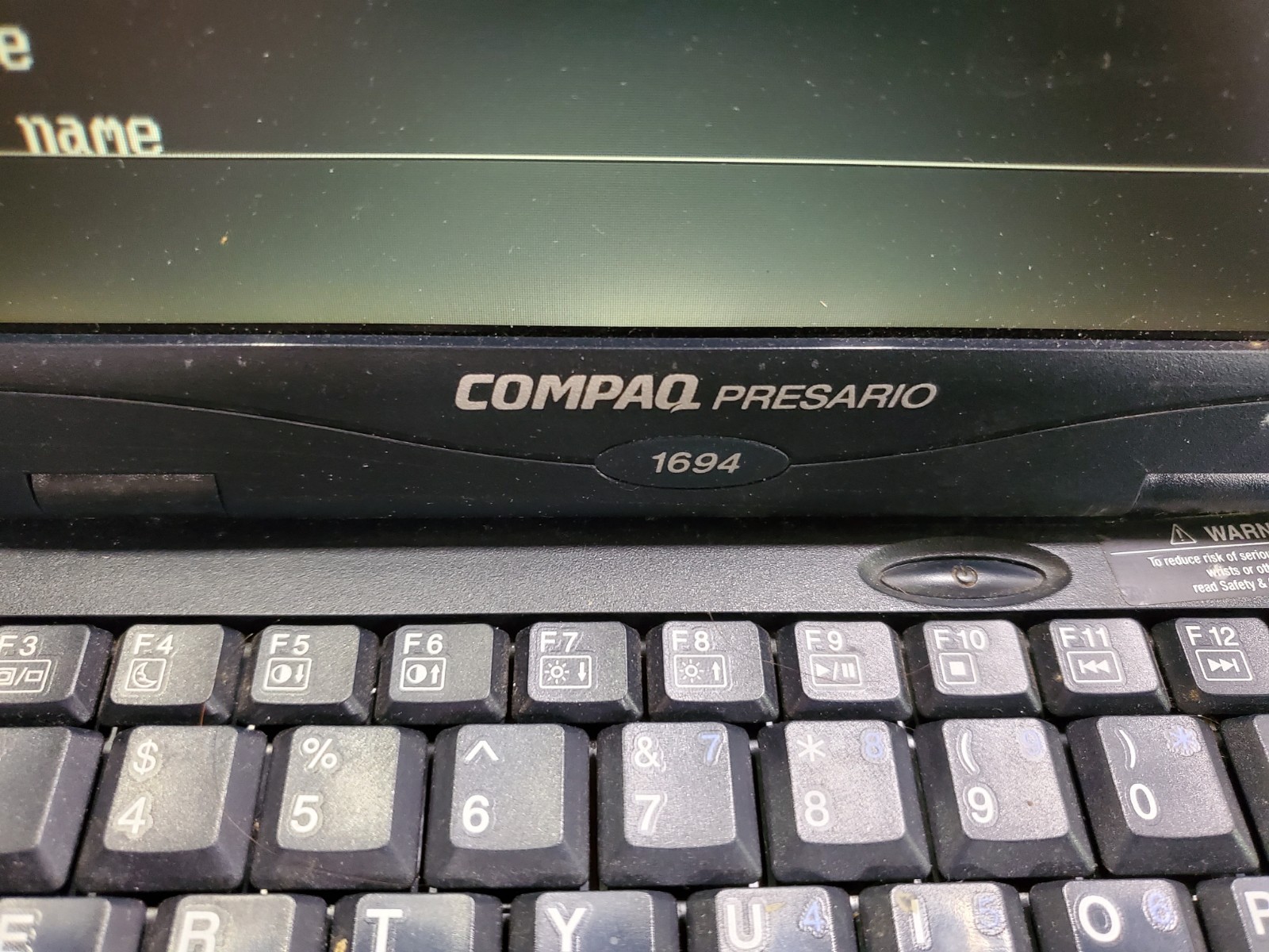 COMPAQ PRESARIO 1694 Windows 98 Laptop for Recovery Repair, DVD Cords Disks Case