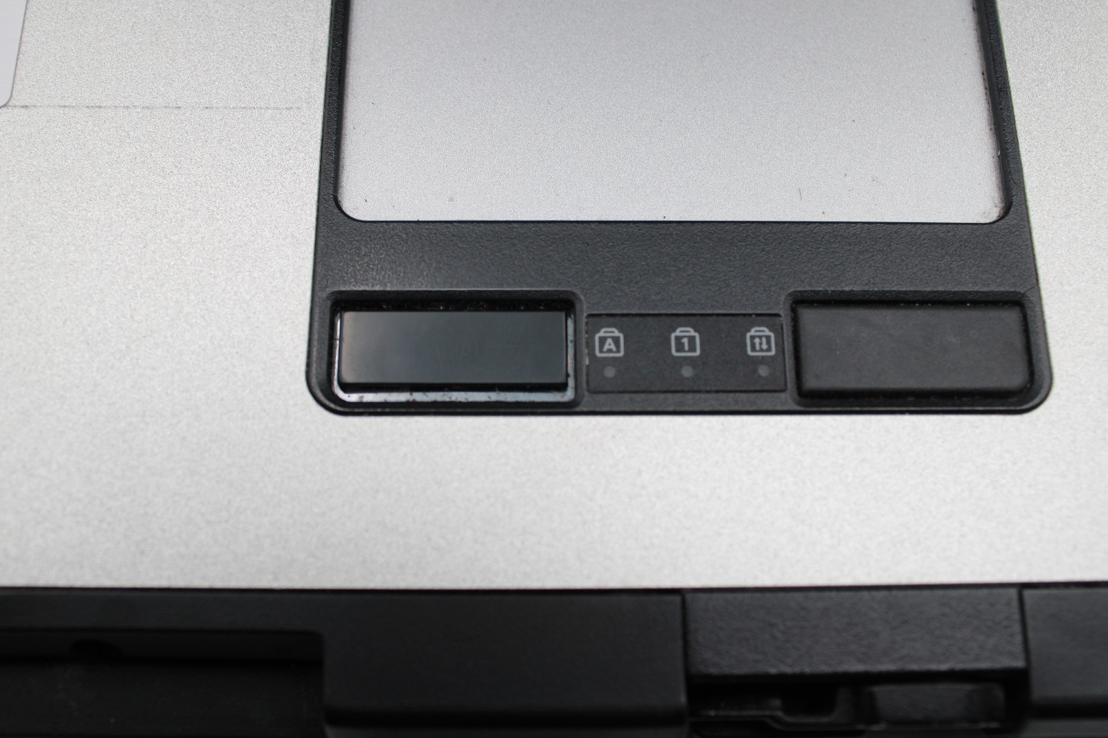Panasonic ToughBook CF-33 4G LTE Touch _ i7-7600U _ 16GB / 256GB _ No OS