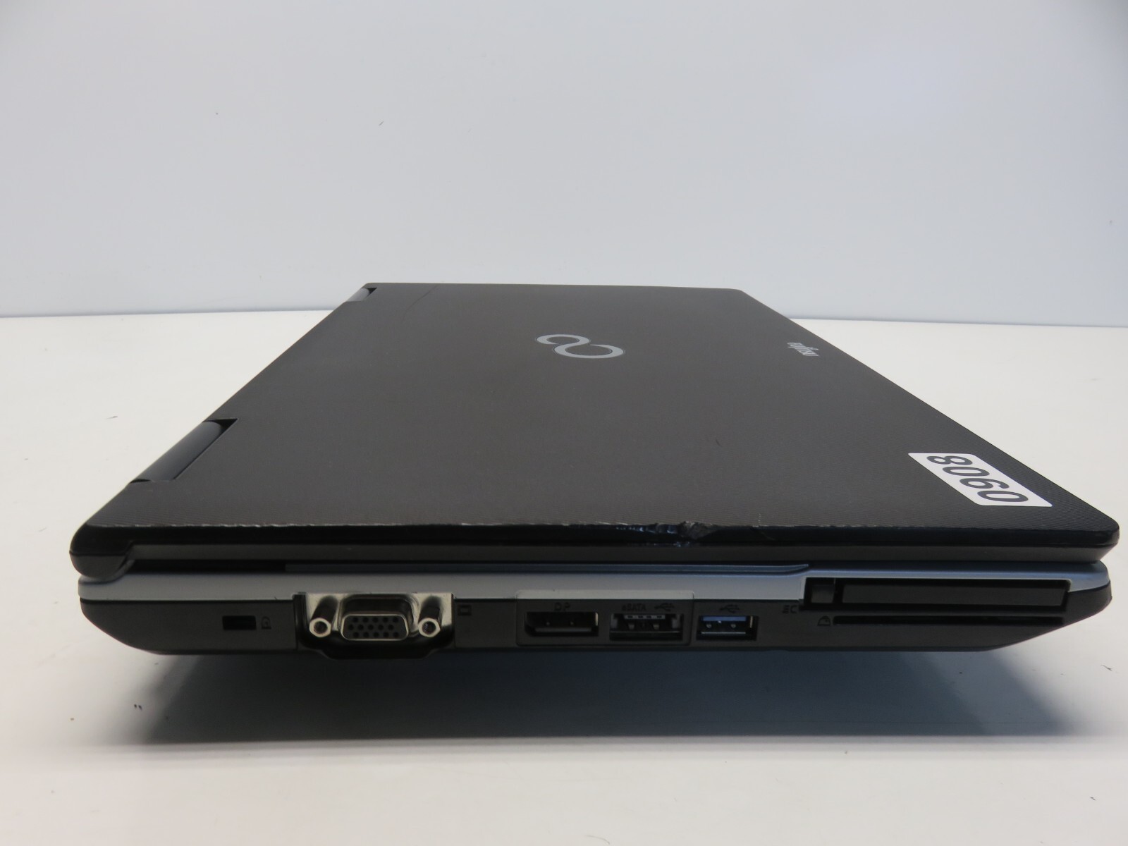Fujitsu Lifebook E751 Intel Core i5-2520M CPU 2.50GHz 2GB NO HDD No Batt