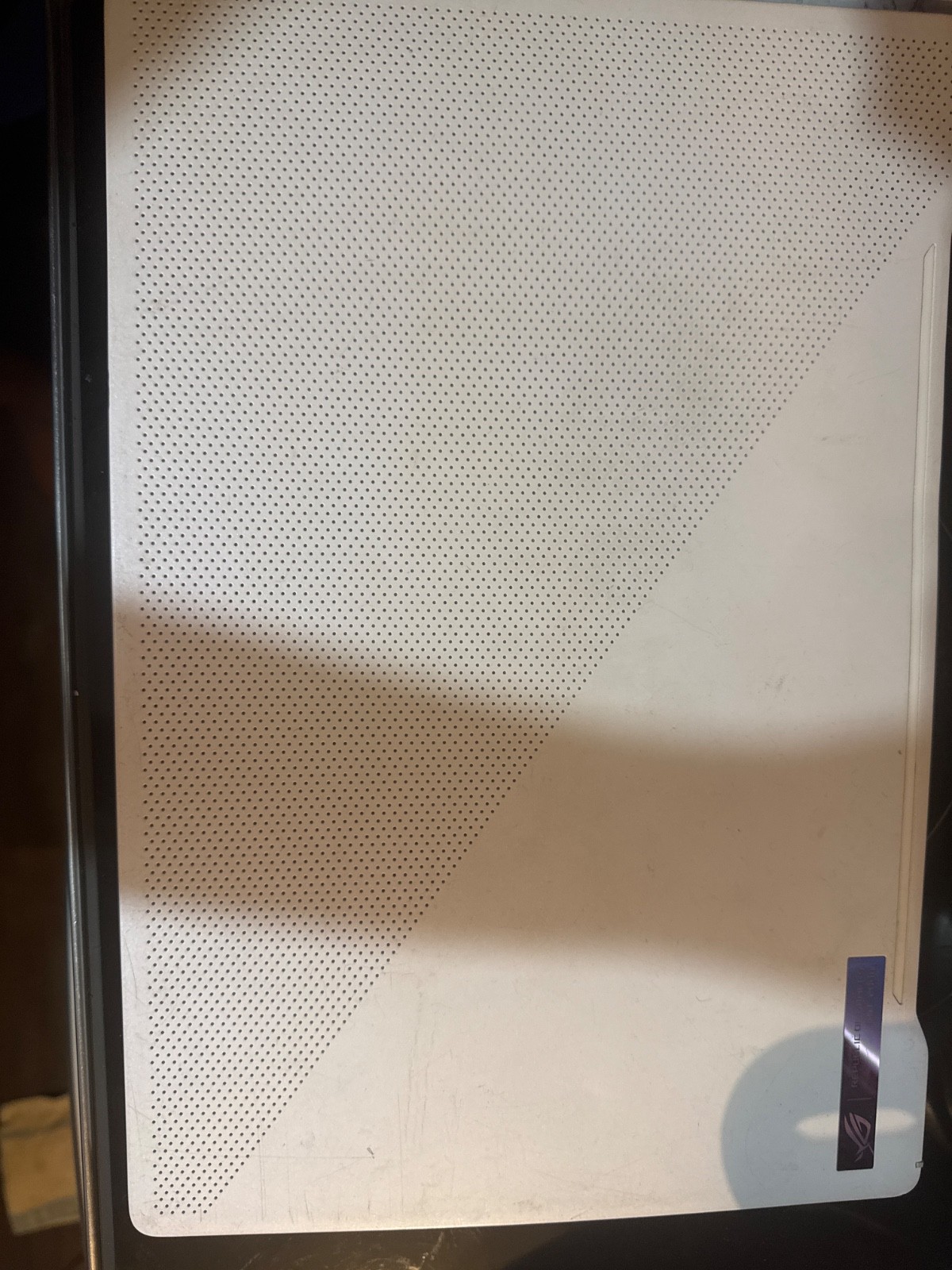 ASUS ROG Zephyrus G14 | Ryzen 9 + RX 6700S | 14″ 120Hz, 16GB RAM (NOT WORKING)