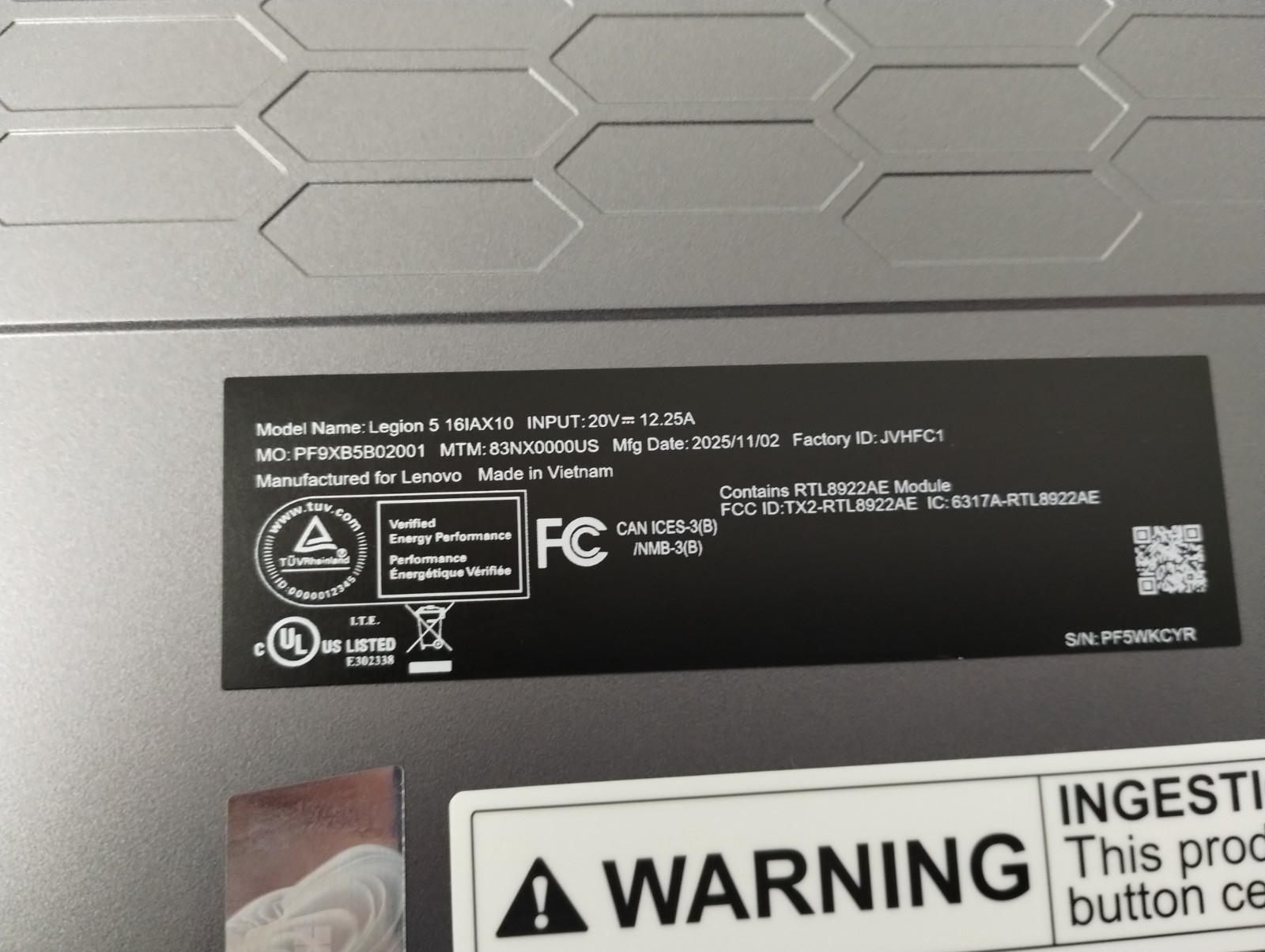 Lenovo Legion 5 16IAX10, Intel Core Ultra 9 275HX, 2.70 GHz 32 GB RAM, 1 TB NVMe