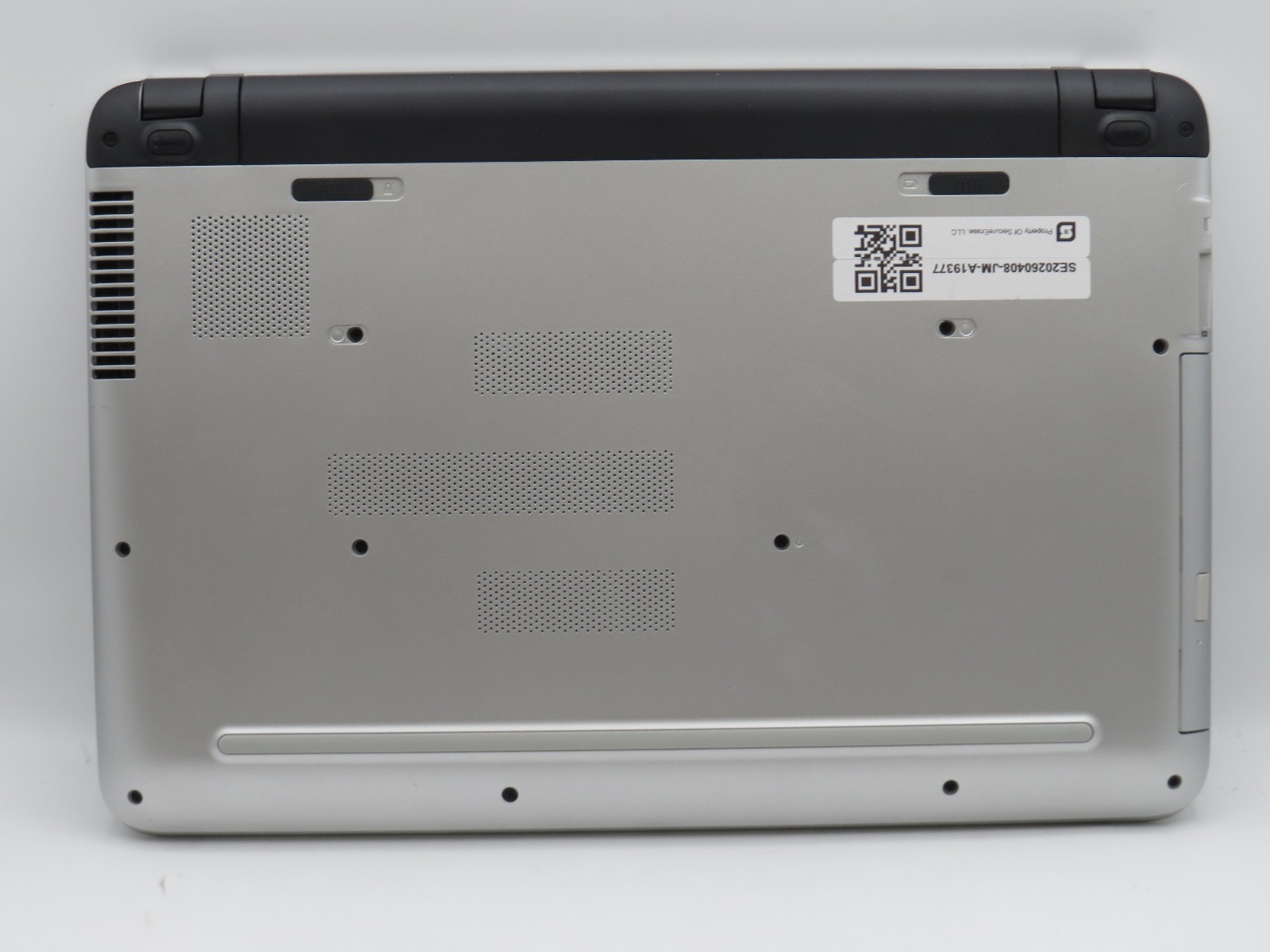 HP Pavilion 15-ab262nr | i7-6500U @ 2.5GHz | 8GB DDR3 | 256GB SSD | No OS