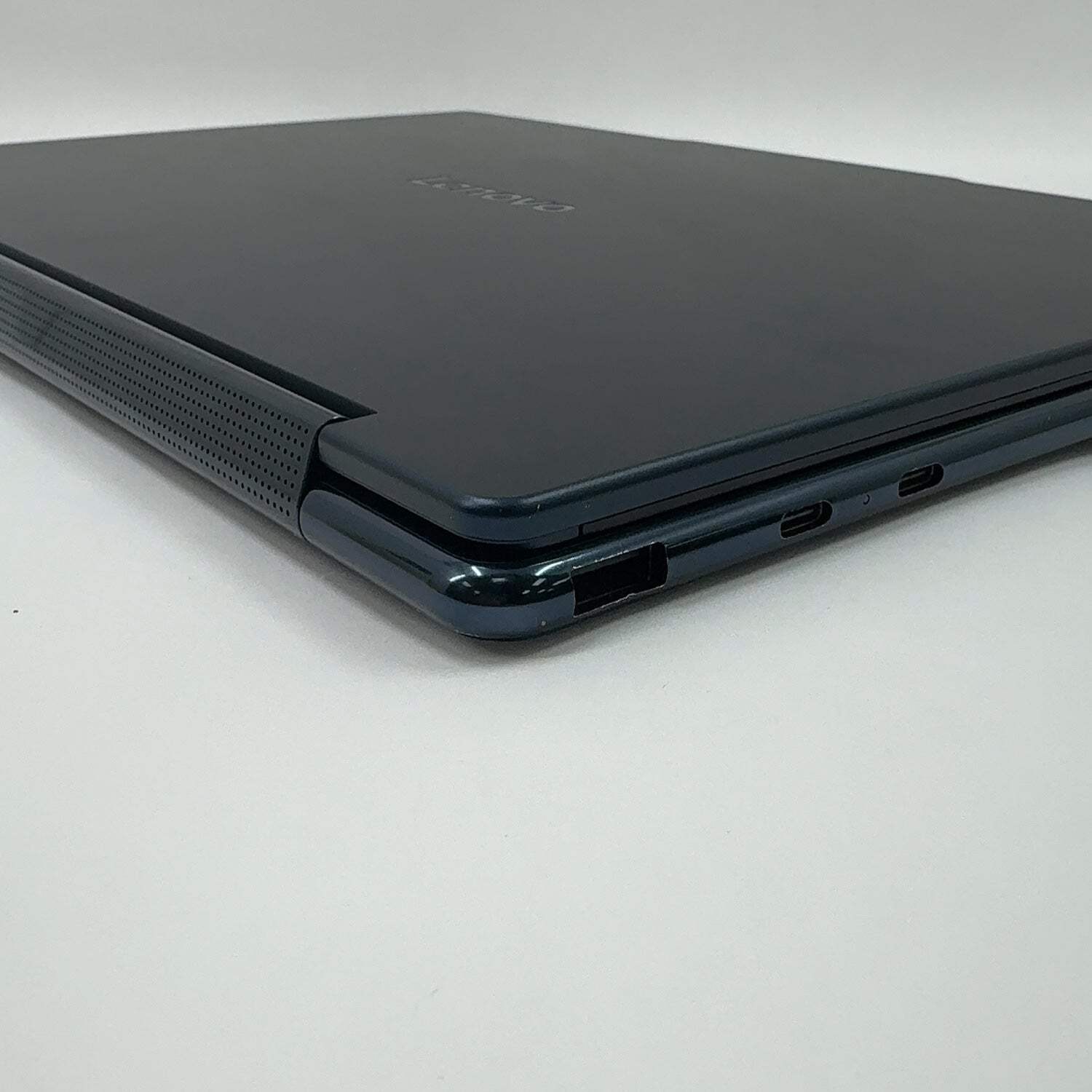 Lenovo YOGA 9 2-in-1 14ILL10 14″ Core Ultra 7 258V 2.2GHz 32GB RAM 1TB SSD