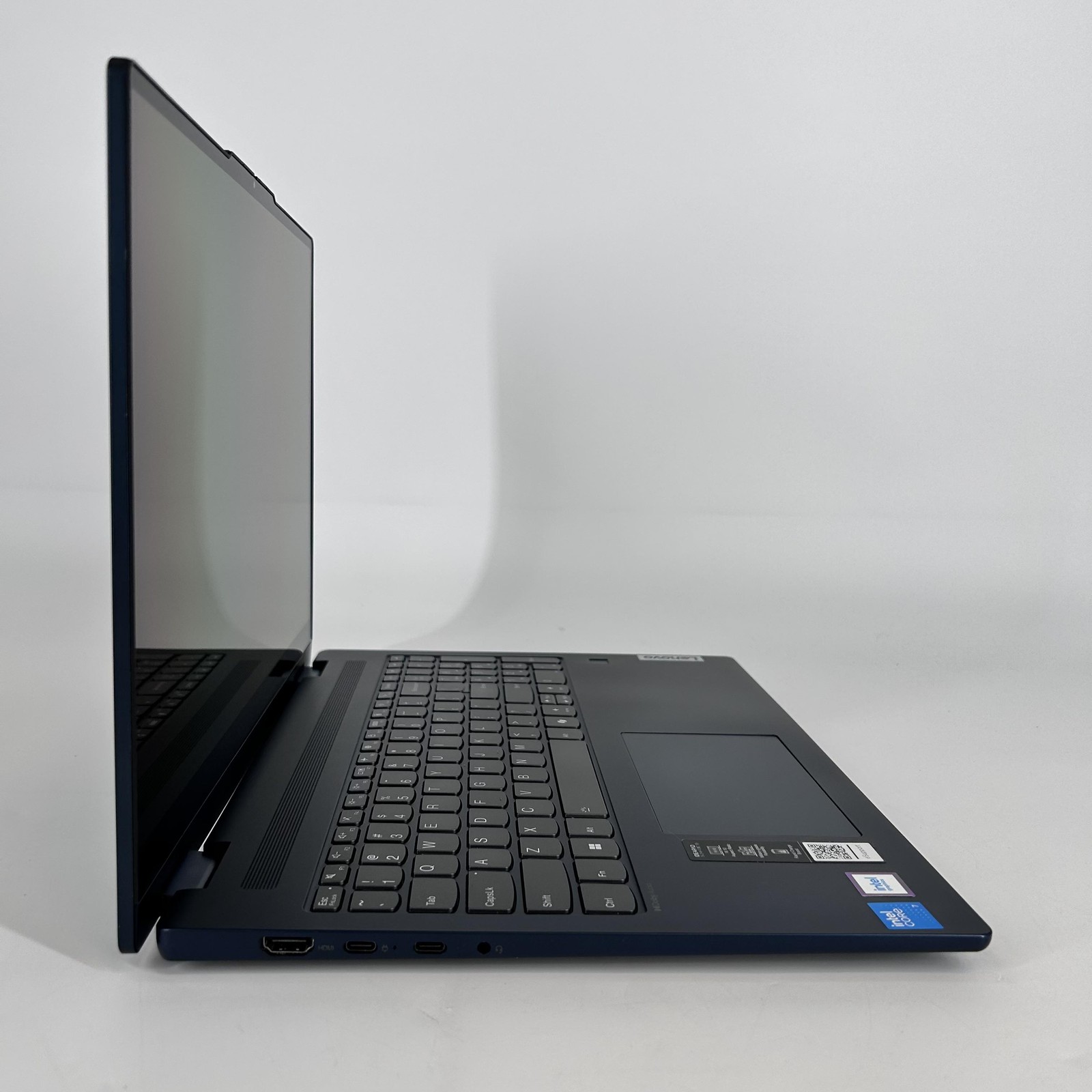 Lenovo IdeaPad 5 (2-IN-1) 16 FHD+ TOUCH 1.8 GHz Intel Core 7 150U 16GB 1TB Good