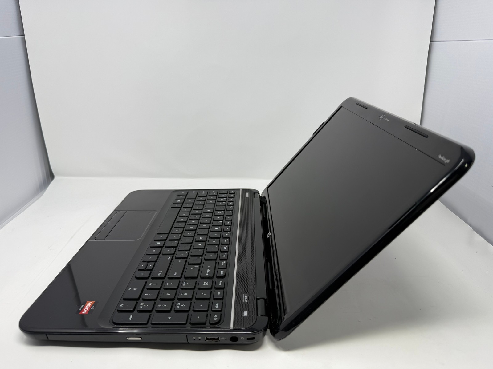 HP Pavilion g6 Notebook PC Ryzen A6-4400M APU with Radeon HD Graphics 4GB