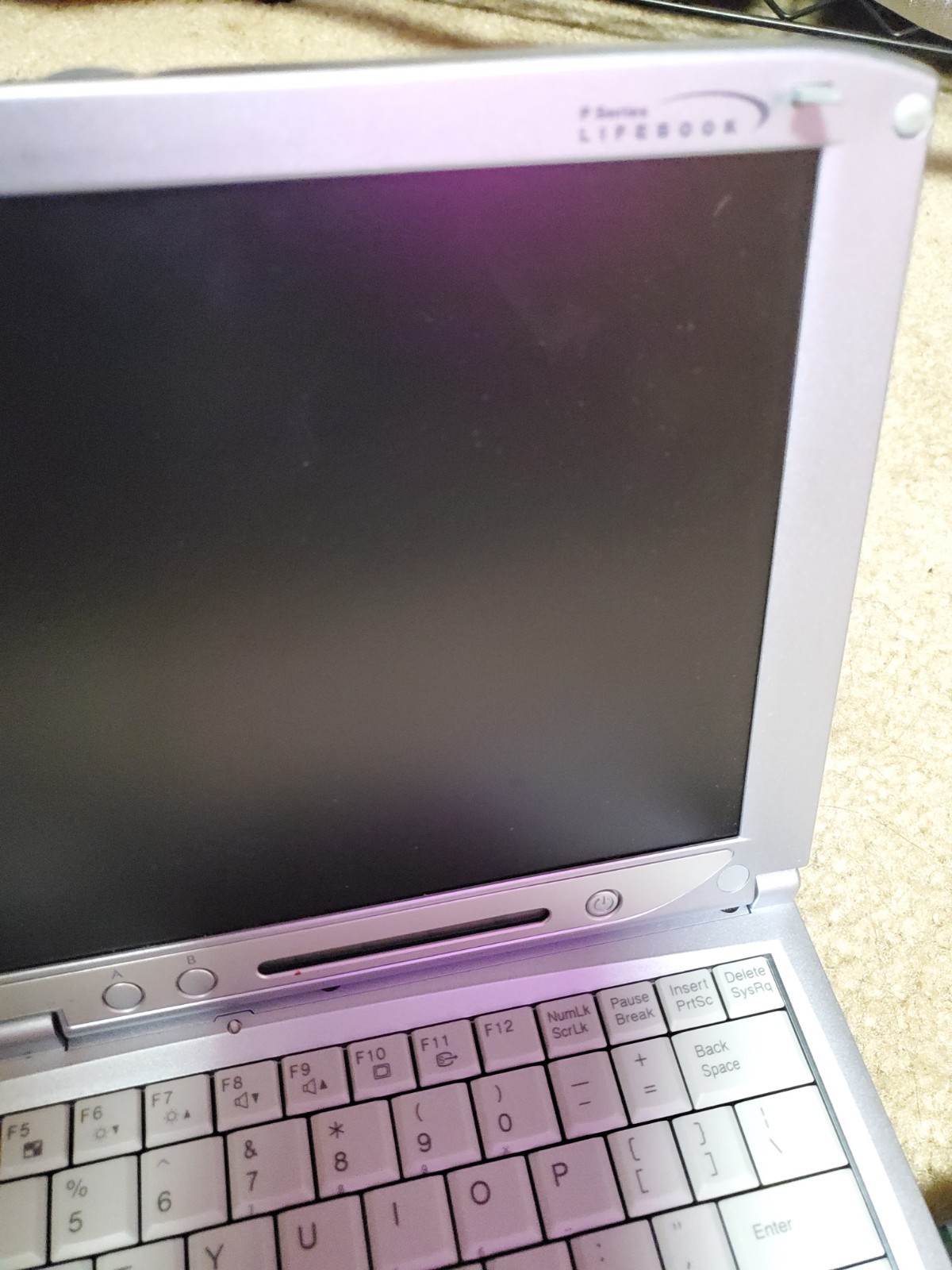Fujitsu LifeBook P Series fpc02011al cp145514 Laptop PARTS AS IS UNTESTED NO AC