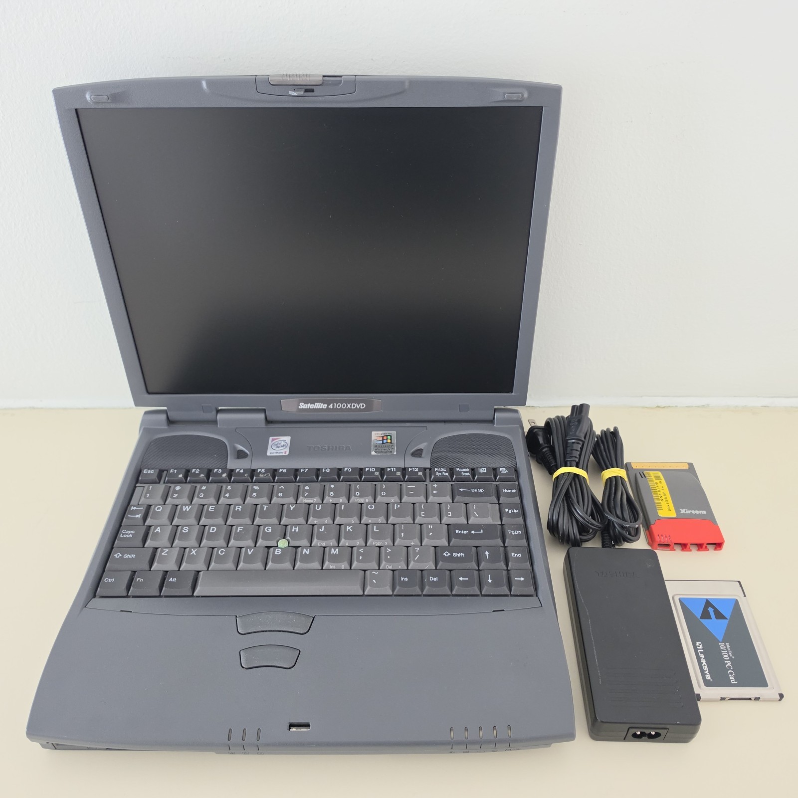 RETRO 14.1″ Vintage TOSHIBA Satellite 4100XDVD Laptop – 128MB RAM – 60GB HDD