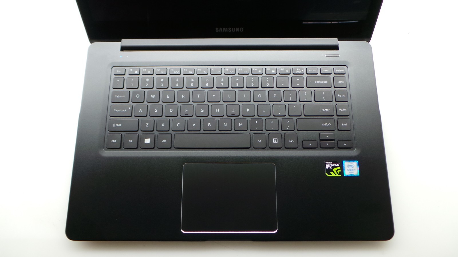 Samsung Notebook NP940Z5L | 15.6″ | i7-6700HQ | 8GB 256GB SSD | Touchscreen