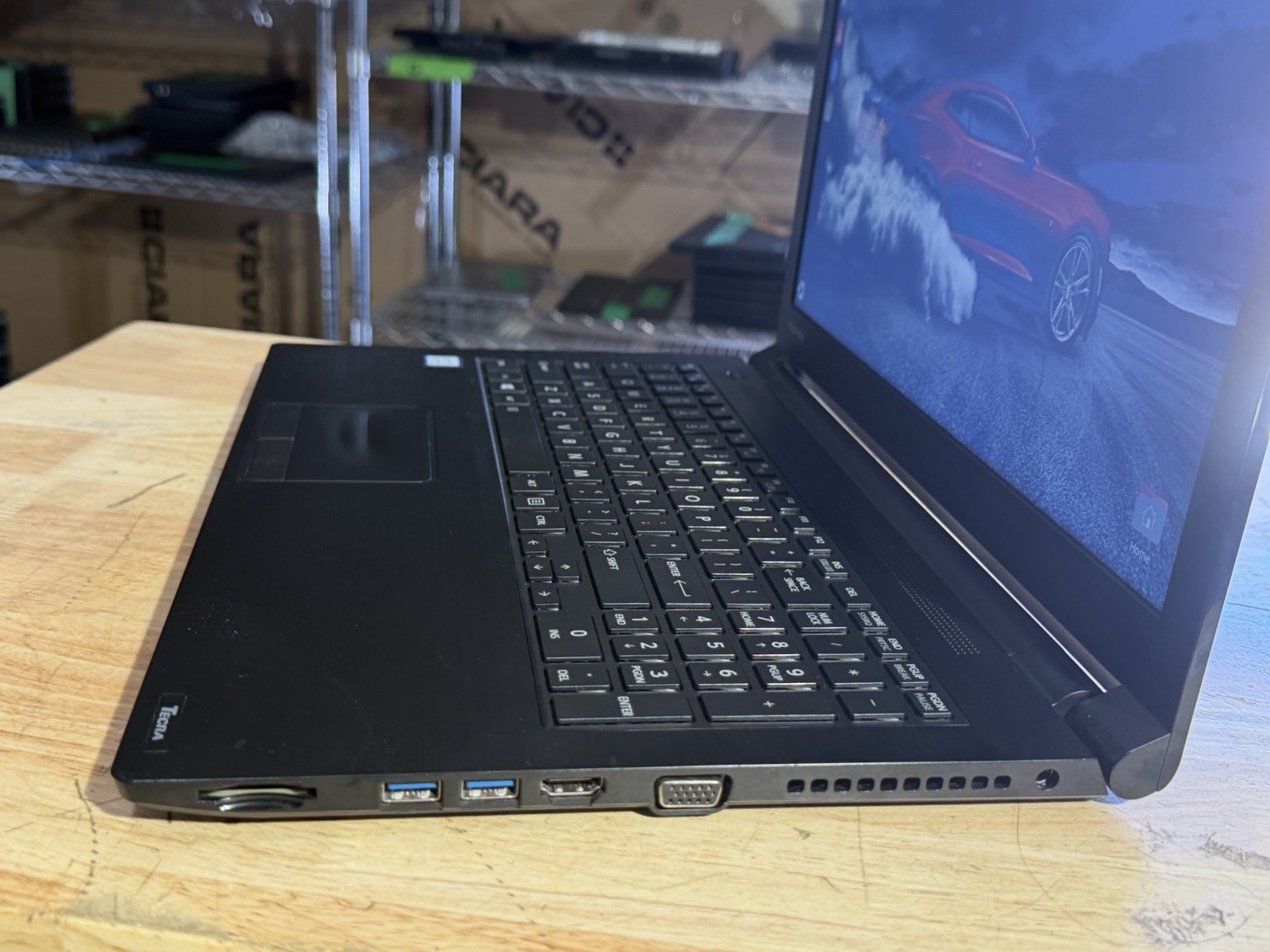 Toshiba Tecra C50-E i5-8250U 16GB RAM 240GB SSD Ubuntu 24.04 Laptop DVD-RW