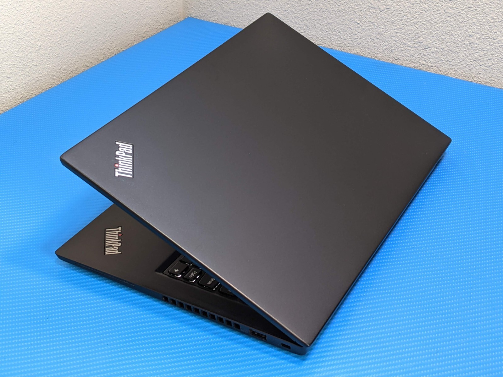 Lenovo ThinkPad X390 13.3″FHD i5-10210U 1.6GHz 8GB 256GB SSD Win 11 Pro +Charger