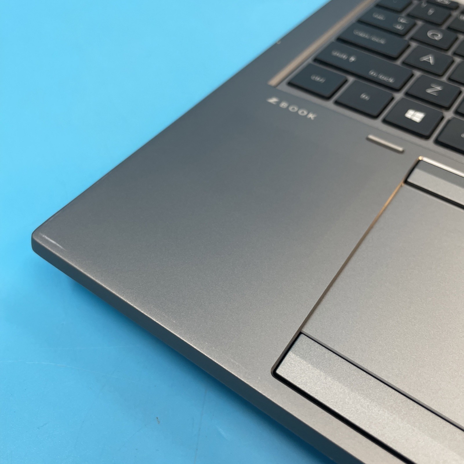 HP ZBook Fury G7 | i7-10850H | 32GB RAM | 256GB SSD | T2000 | W11 PRO | 74% BATT