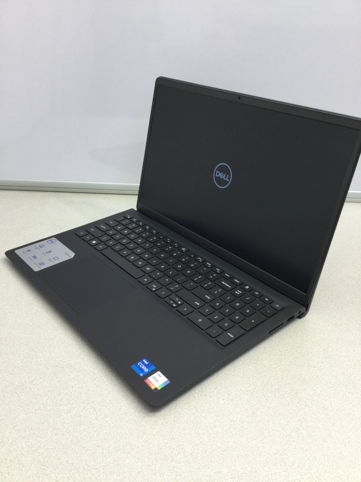 Dell inspiron 15 3530 core i5-1305U 1.30GHz 12GB RAM 256 GB SSD WIN 11 HOME