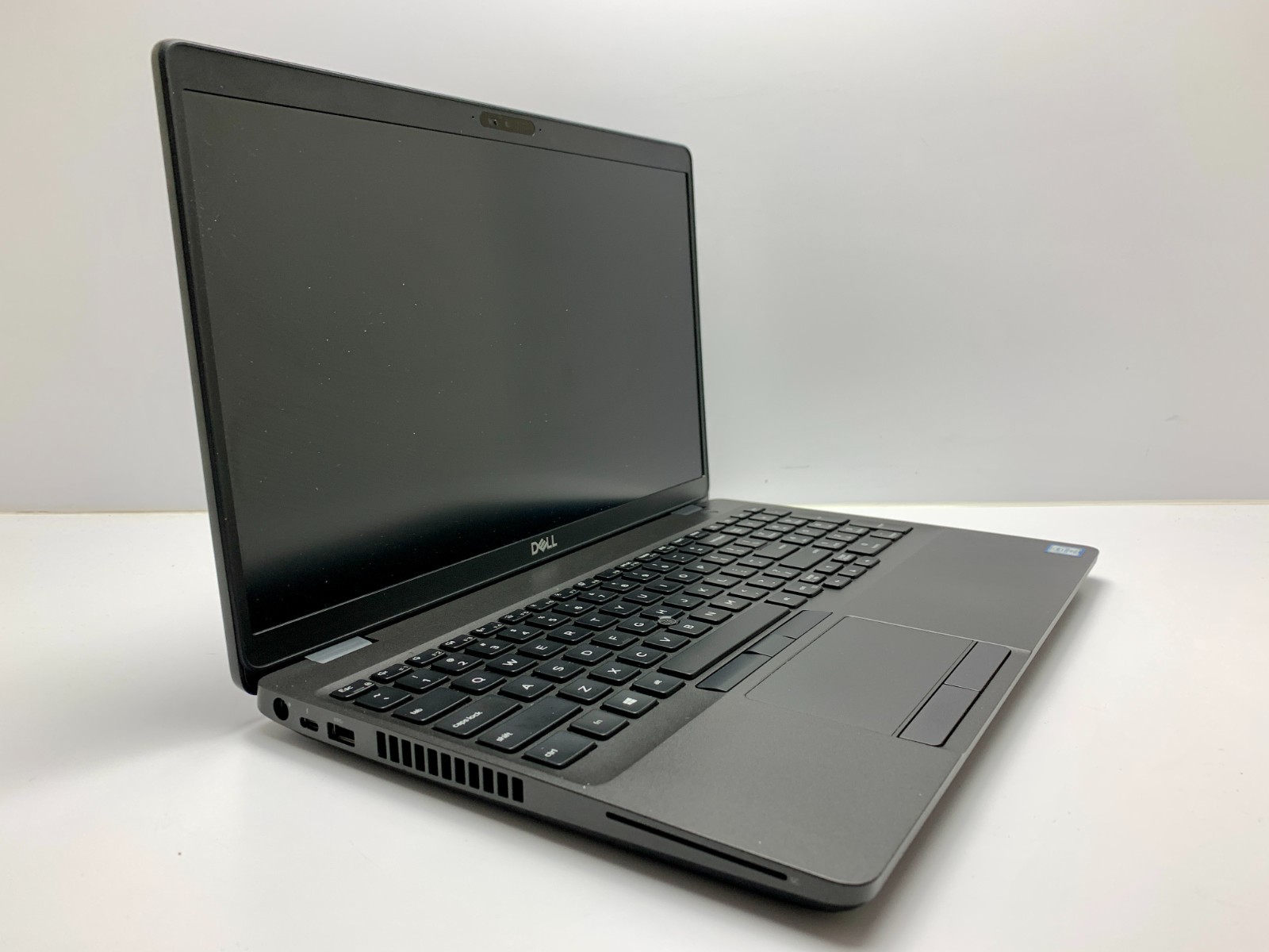 Dell Latitude 5501 | i5-9400H | 8GB RAM | 128GB SSD | LINUX
