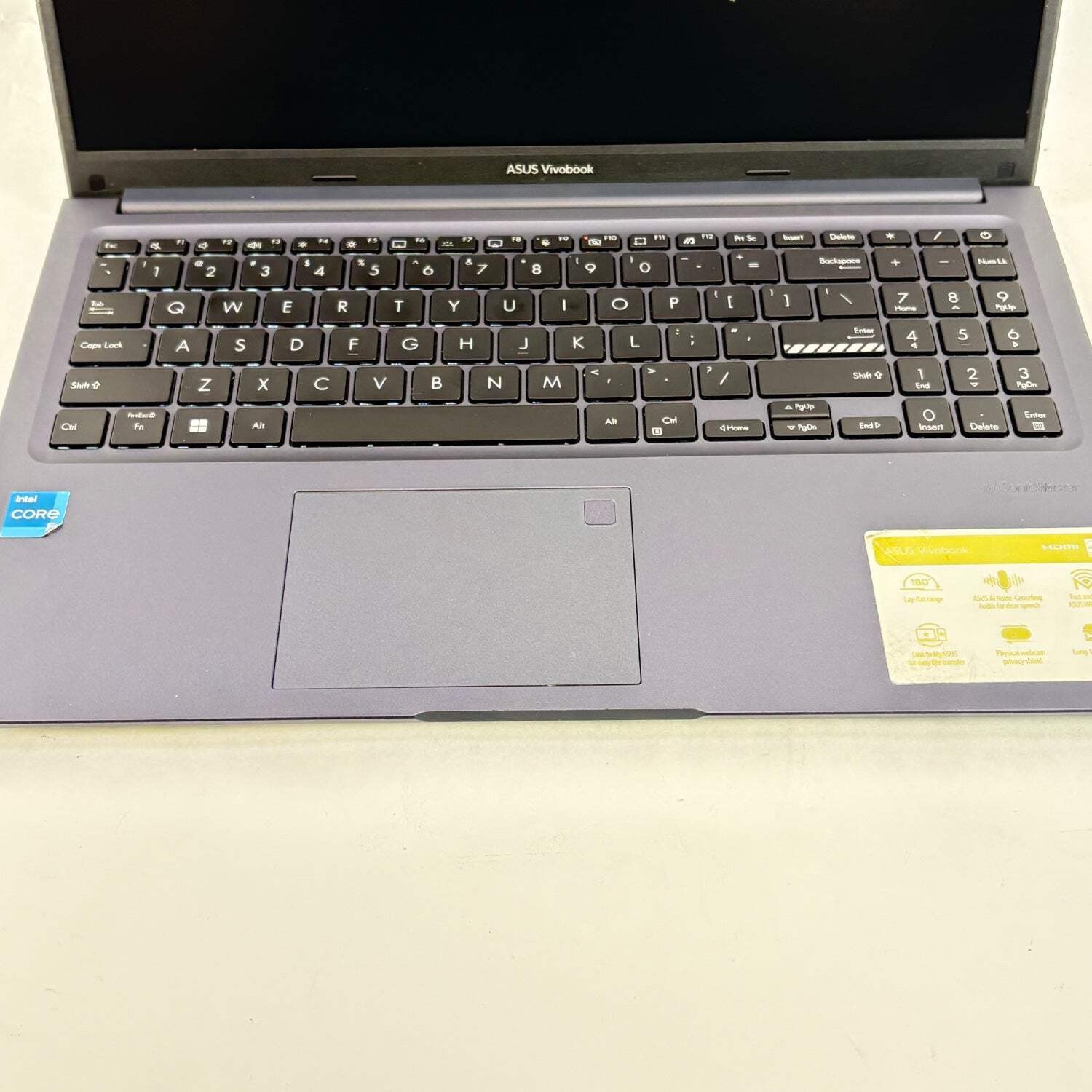 Asus Vivobook 15 F1502Z 15.6″ i3-1220P 1.5GHz 8GB RAM 256GB SSD