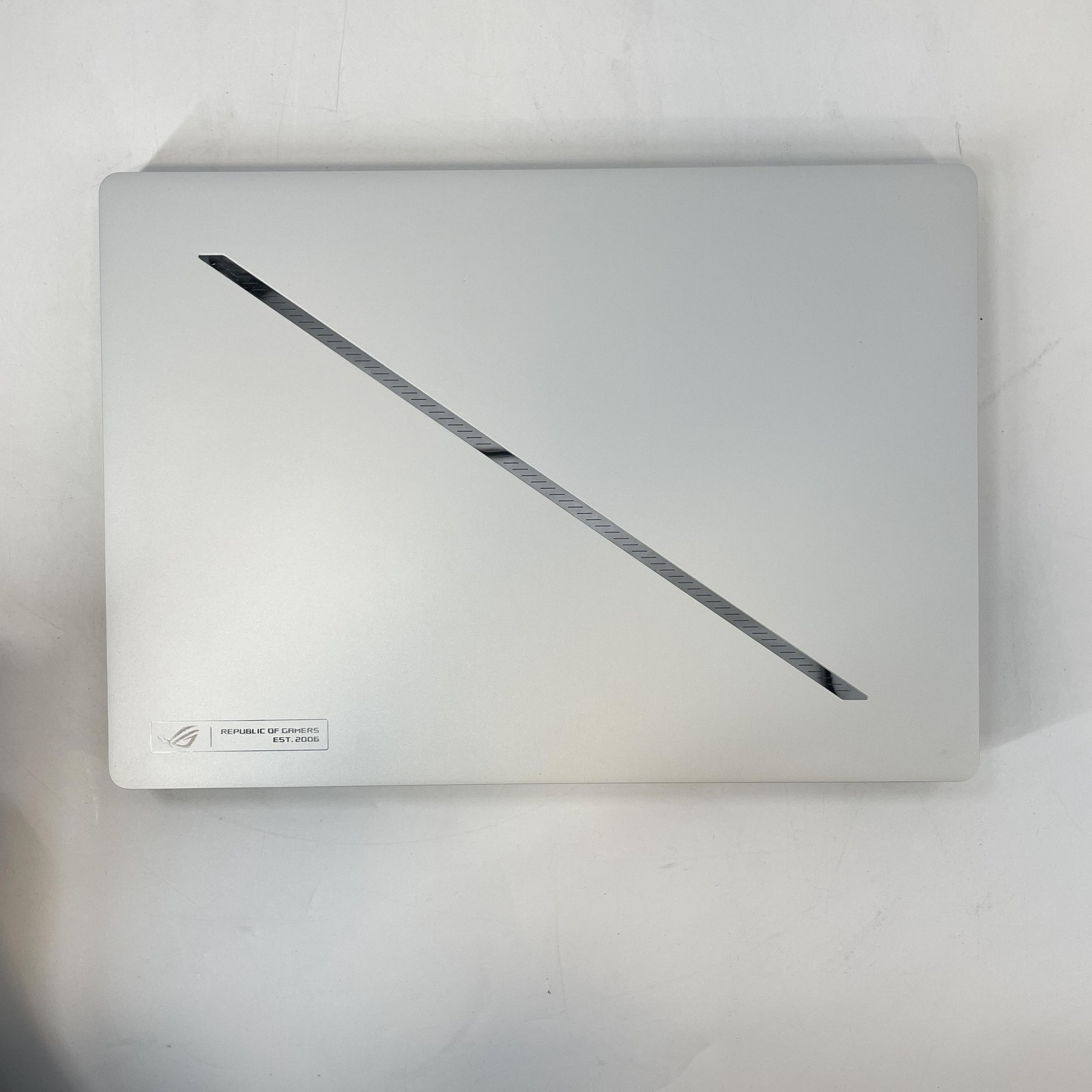 Asus ROG Zephyrus G14 GA403 QHD+ 2.0 GHz Ryzen AI 9 HX 370 32GB 2TB SSD RTX 5080