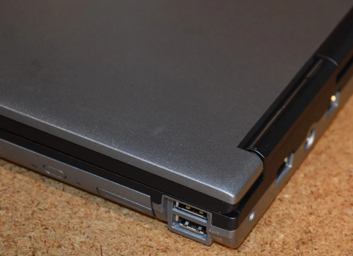 DELL Latitude D830 Duo 2.0GHz WinXP Laptop 4GB RAM 320GB CD/DVD Serial w/Charger