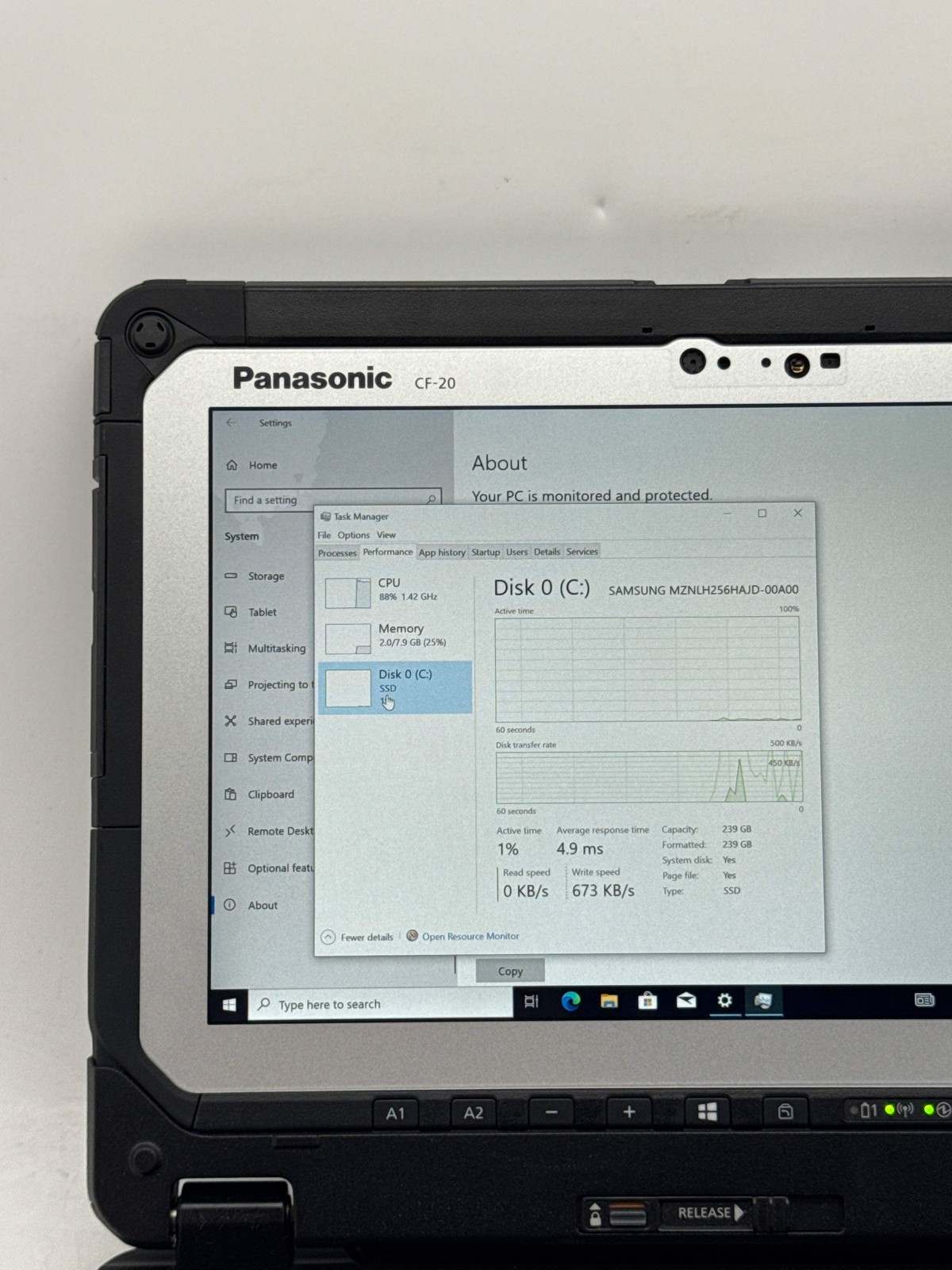 Panasonic Toughbook CF-20 10.1″ Core 15-7y57 8GB RAM 256GB SSD – Marks on Screen