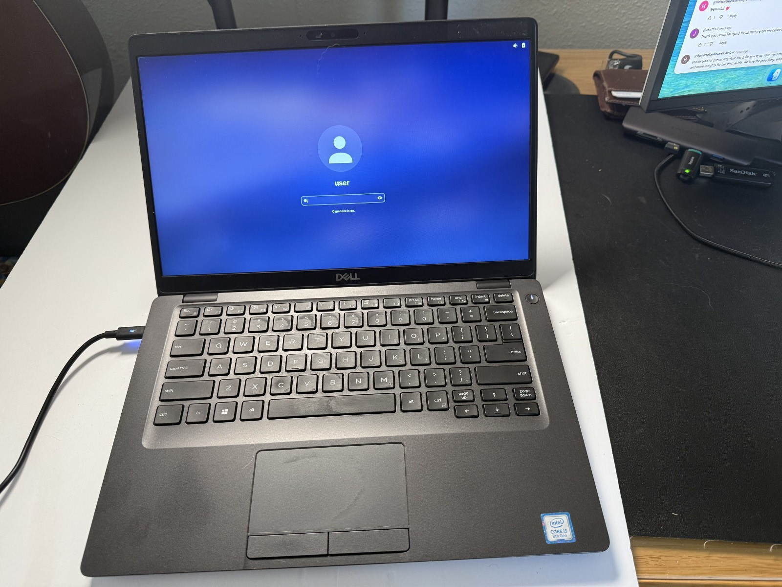 Dell Latitude 5590-i5-8250 -8GB RAM-256GB Zorin OS 18 Core