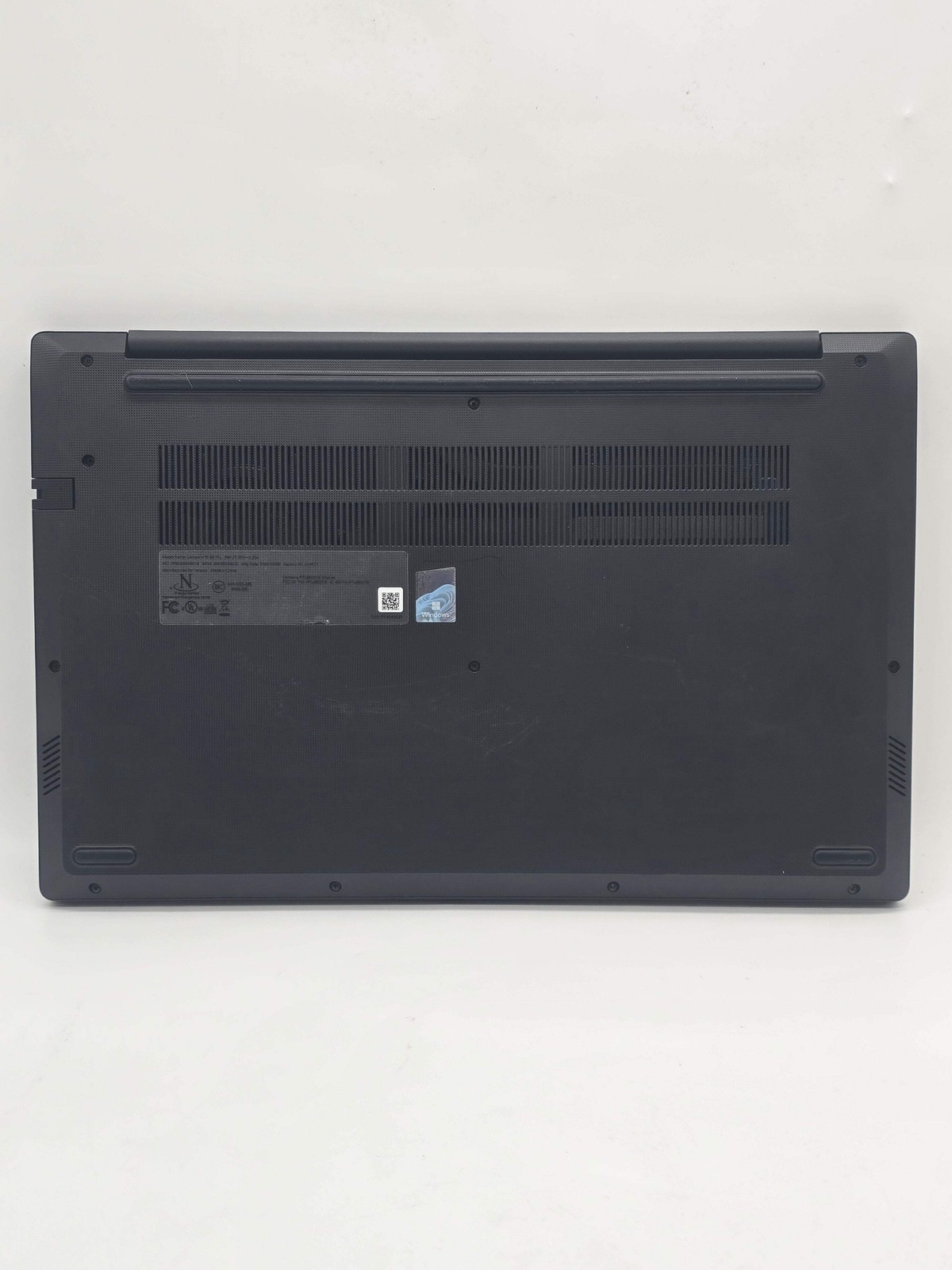 Lenovo V15 G2 ITL 15.6″ Laptop 11th Gen i7 Iris Xe Windows 11 For Parts