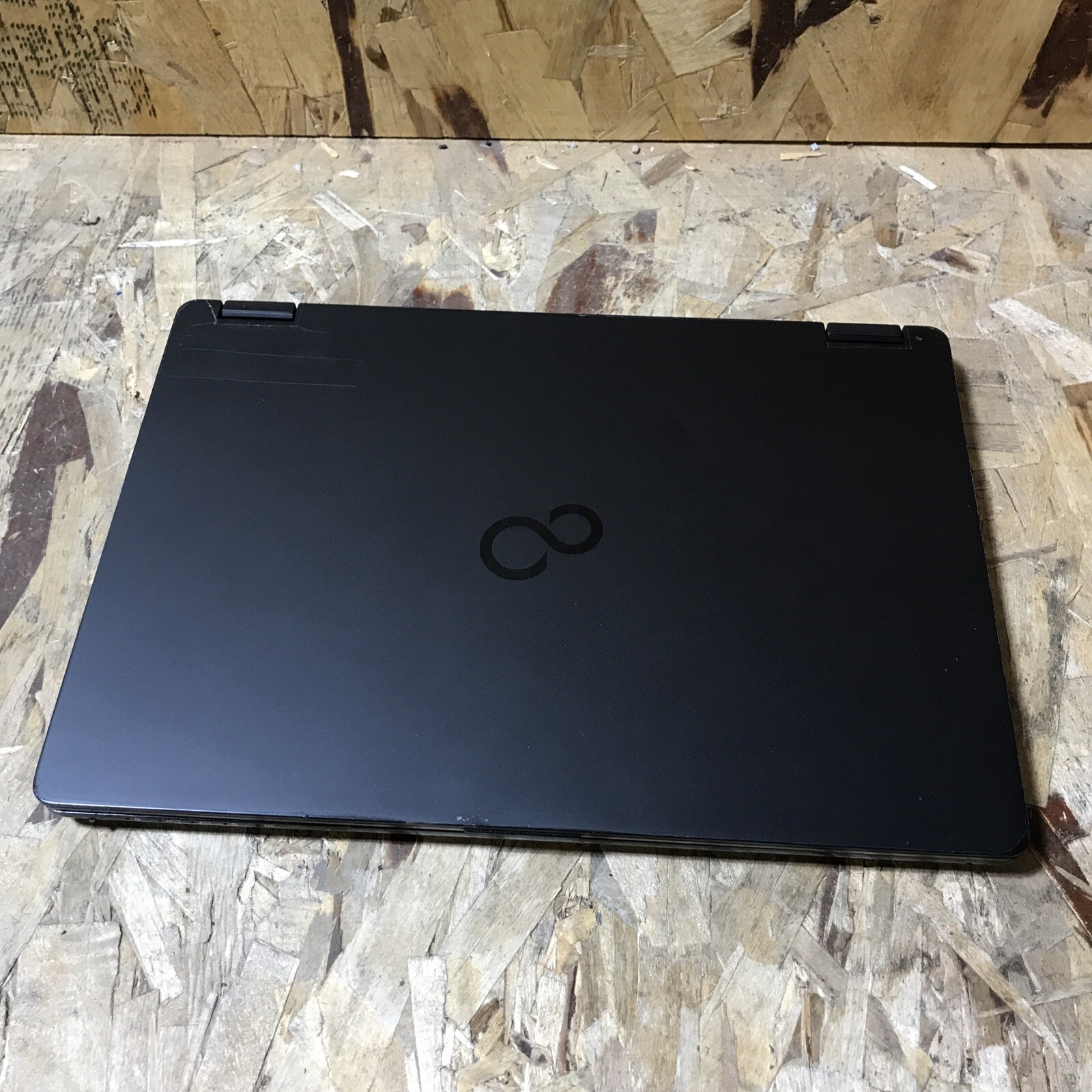 FUJITSU LIFEBOOK P728 12.5″ TOUCHSCREEN | I3-7130U 1.60 GHZ | 4 GB Win 11 H101