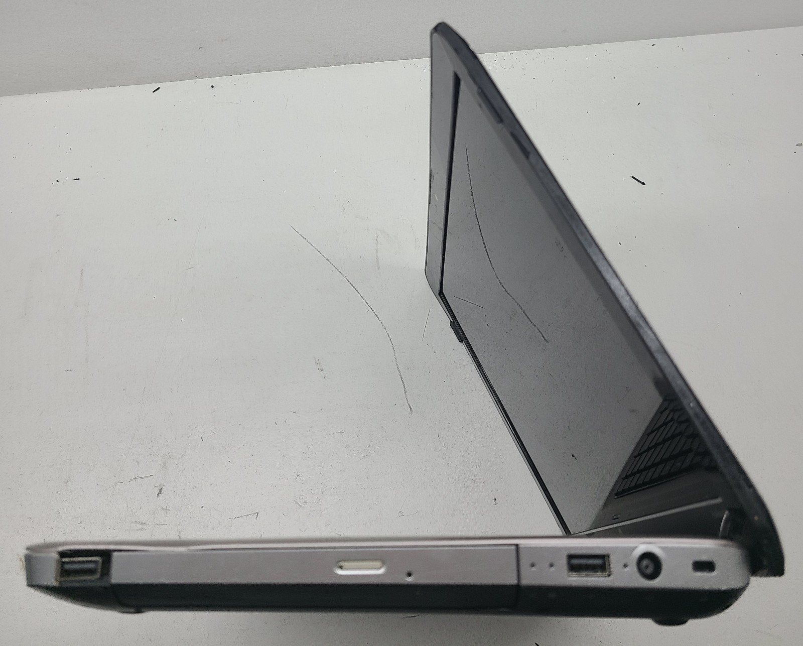 HP Pavilion DV6-3225DX 15.6″ Laptop Intel Core i3-350M 4GB Ram NO HD/OS (FL)
