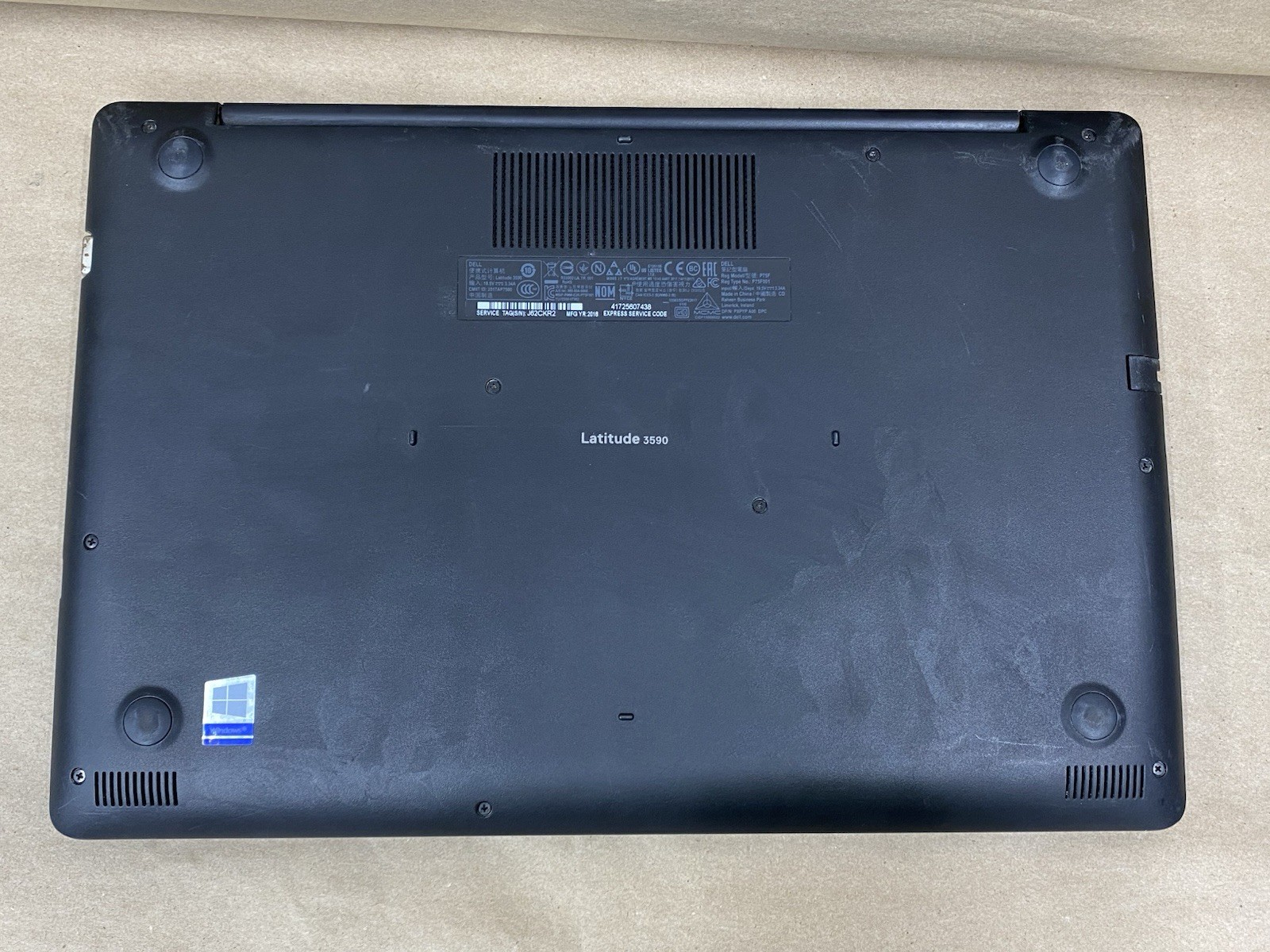 Dell Latitude 3590 – 15.5″ 1920×1080 – i5-8250U – 8GB – 256GB SSD – Win 11 Pro