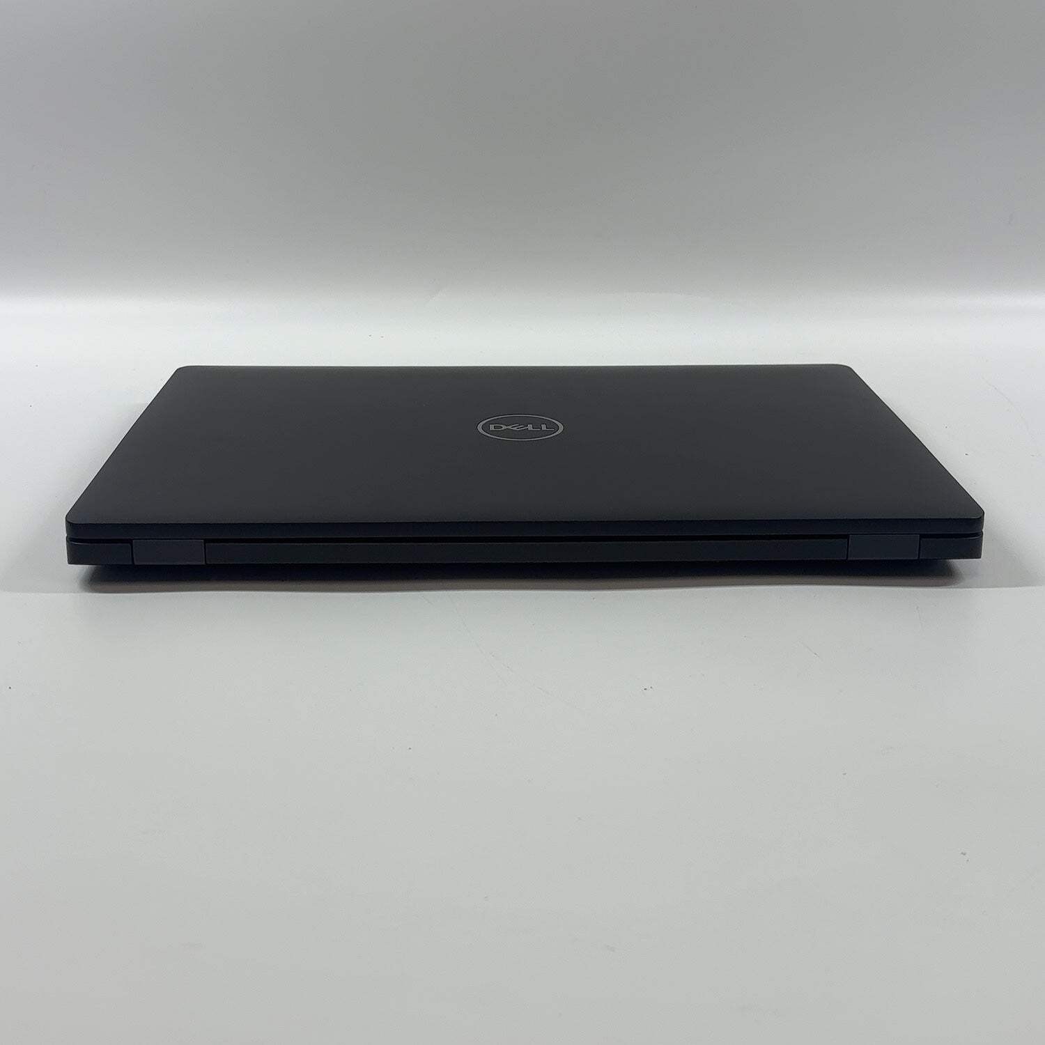 Dell Precision 3541 15.6″ i7-9850H 2.5GHz 16GB RAM 128GB SSD Quadro P620