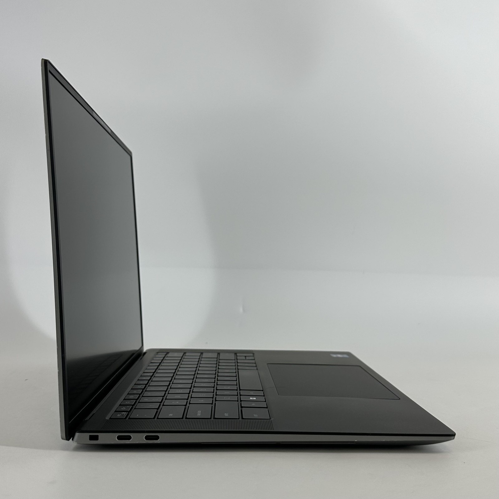 Dell Precision 5570 15.6 FHD+ 2.5 GHz i9-12900H 8GB 512GB SSD NVIDIA RTX A2000