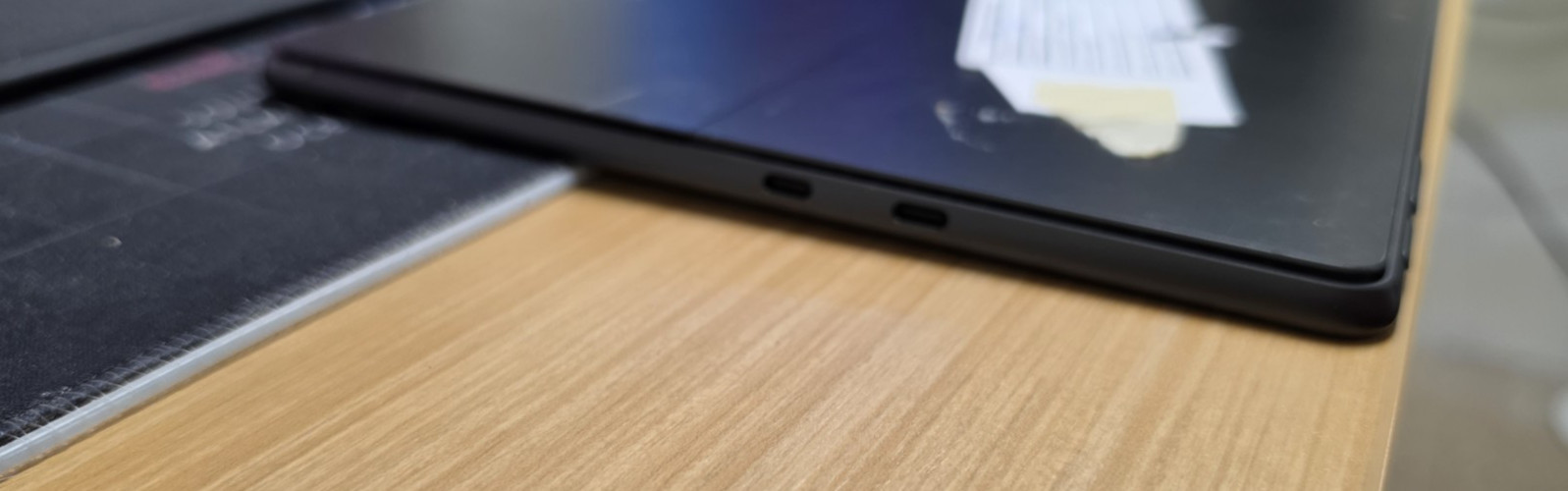 Surface Pro 11 – Copilot+ PC- Elite 12 CORE/16GB/512 SSD