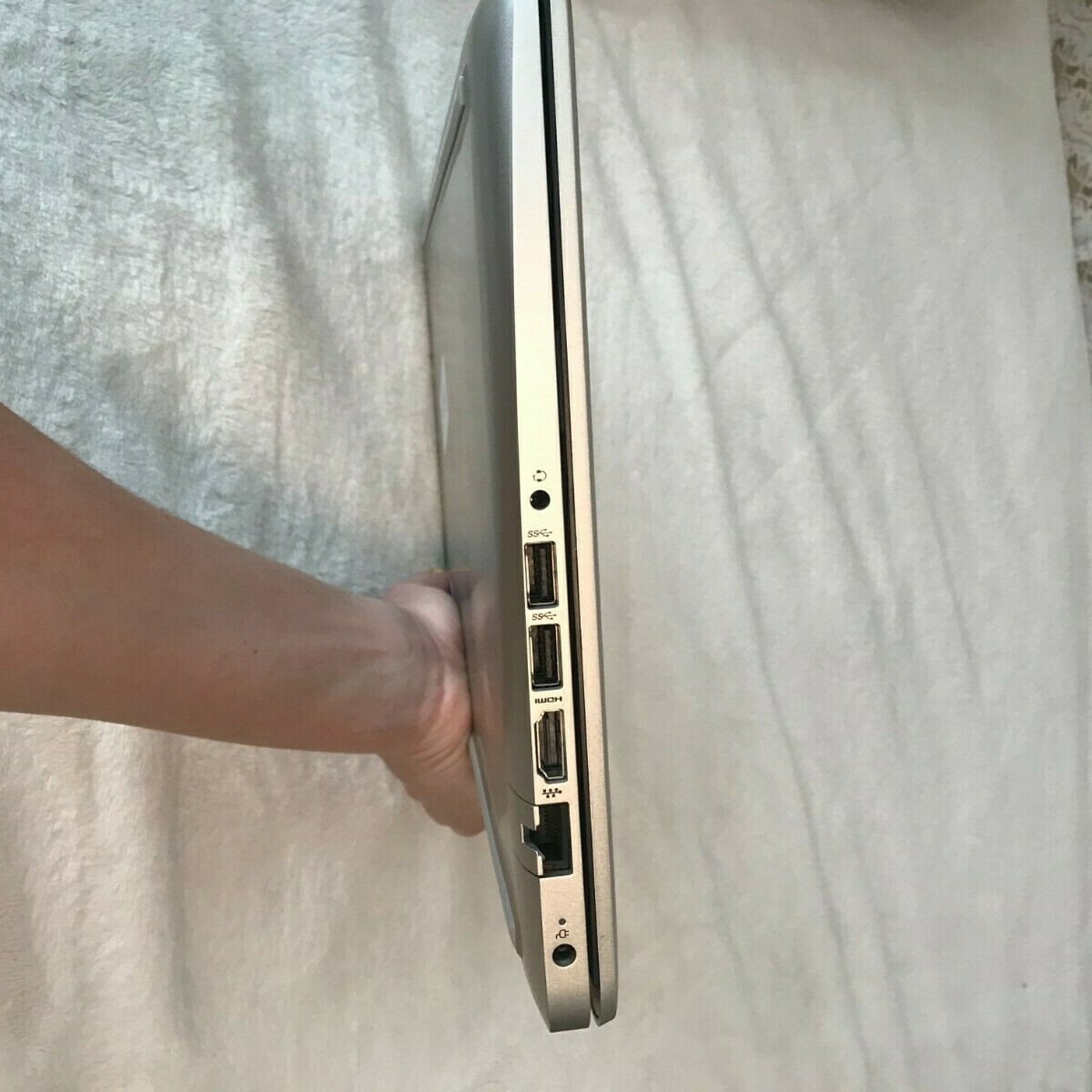 HP 14 Laptop PC 256GB 2.4 GHz