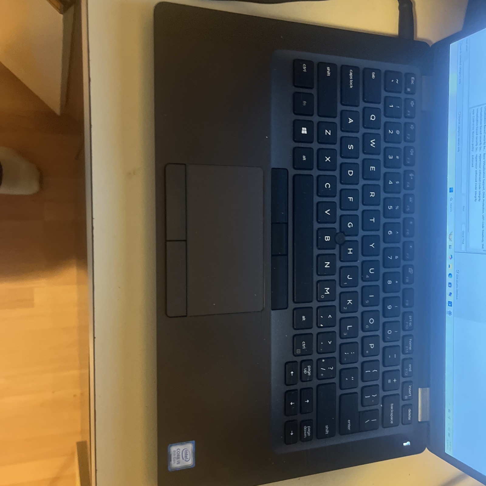 Dell Latitude 5400 Core i5-8265U 1.60 GHz 16 GB 256 GB SSD Windows 11 Pro Laptop