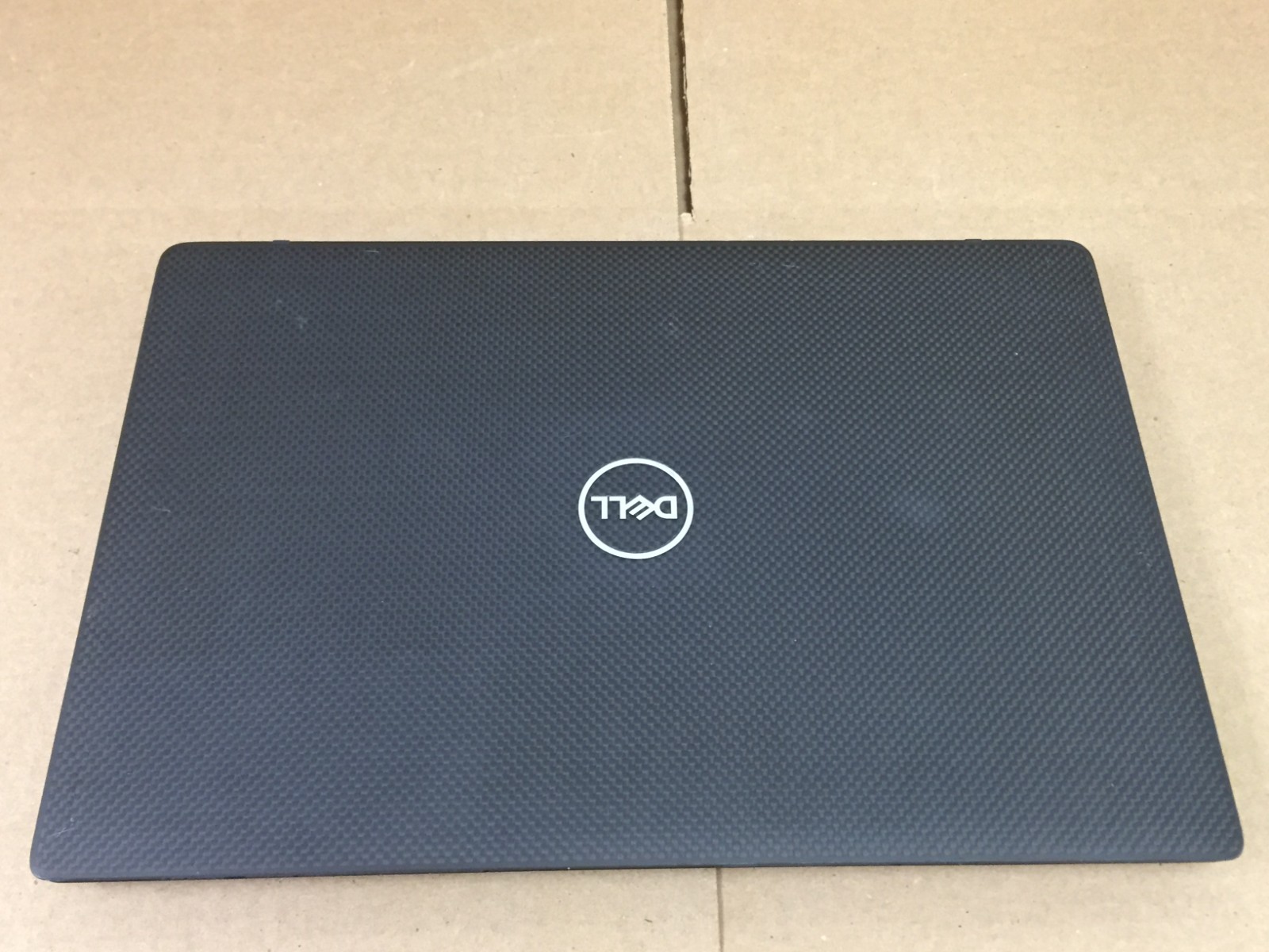 Dell Latitude 7400 14″ FHD Laptop Core i7-8665U 8GB RAM 512GB SSD w/AC Adapter