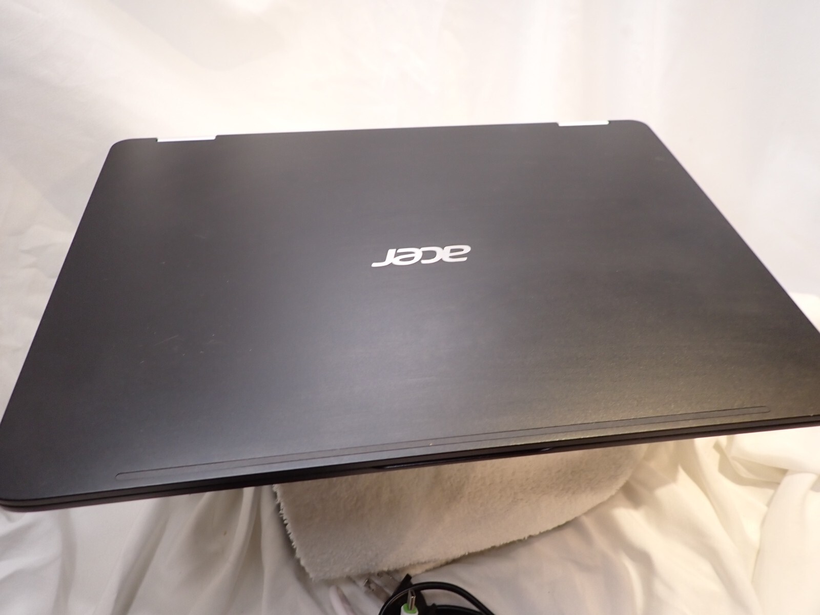 Acer Spin 714 14 Touchscreen Convertible Laptop Tablet Intel i7 8GB 256GB Win 10