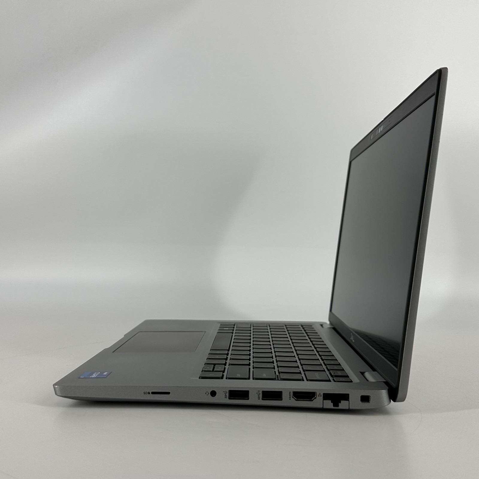 Dell Latitude 5430 14 Gray FHD 1.7 GHz i7-1255U 16GB RAM 256GB SSD Very Good