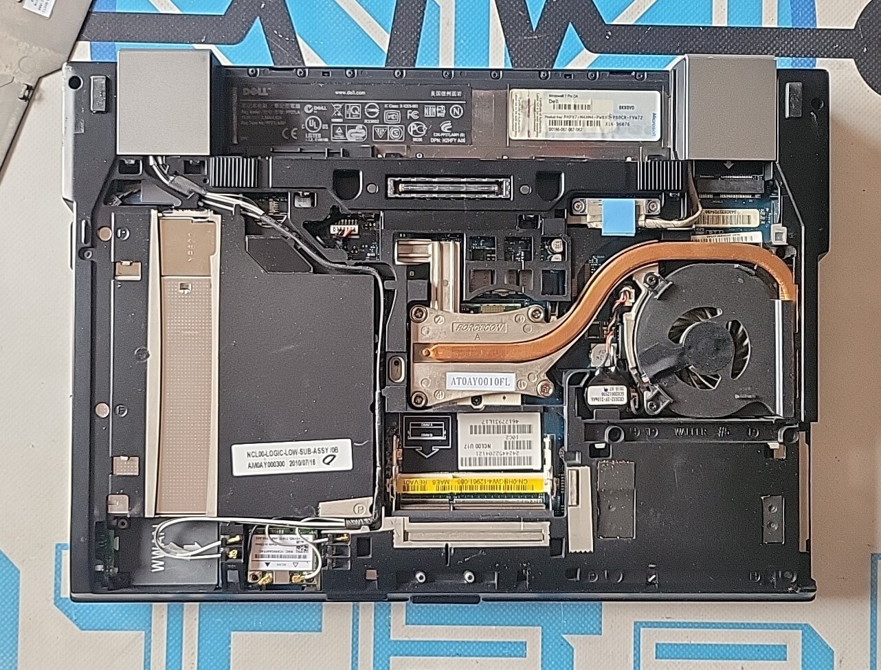 Dell Latitude E6410 i5-M520 2.40GHz Laptop *No RAM/HDD/OS/Caddy/Batt/AC #1R8J9P1