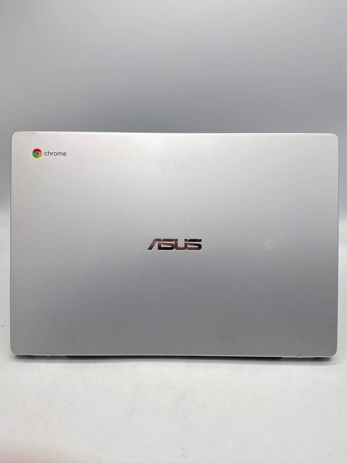 Asus Chromebook C523NA 15.6″ Celeron N3350 4GB RAM 32GB eMMC Grey Used
