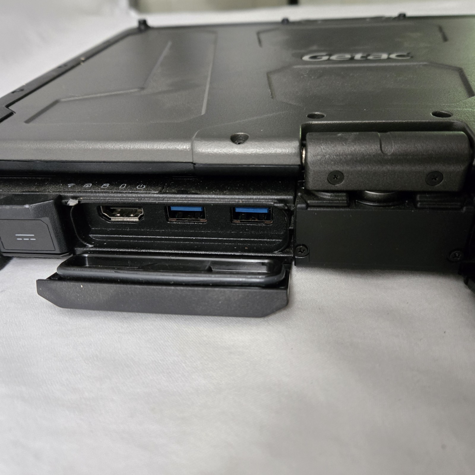 Getac V110 G3 Toughbook i7-6600U 2.60GHz 256GB SSD 12GB Ram Win10P – Grade B+