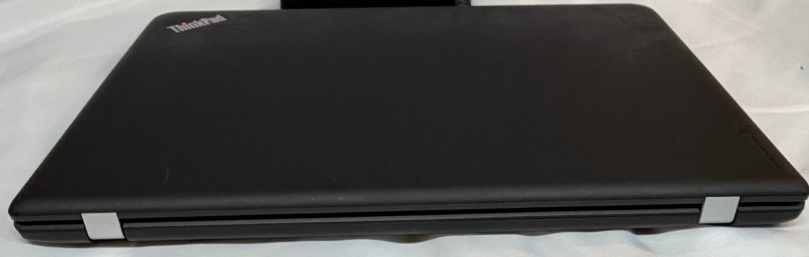Lenovo ThinkPad E450 14” Laptop i3-4005U 8GB RAM No SSD AS-IS /No Charger