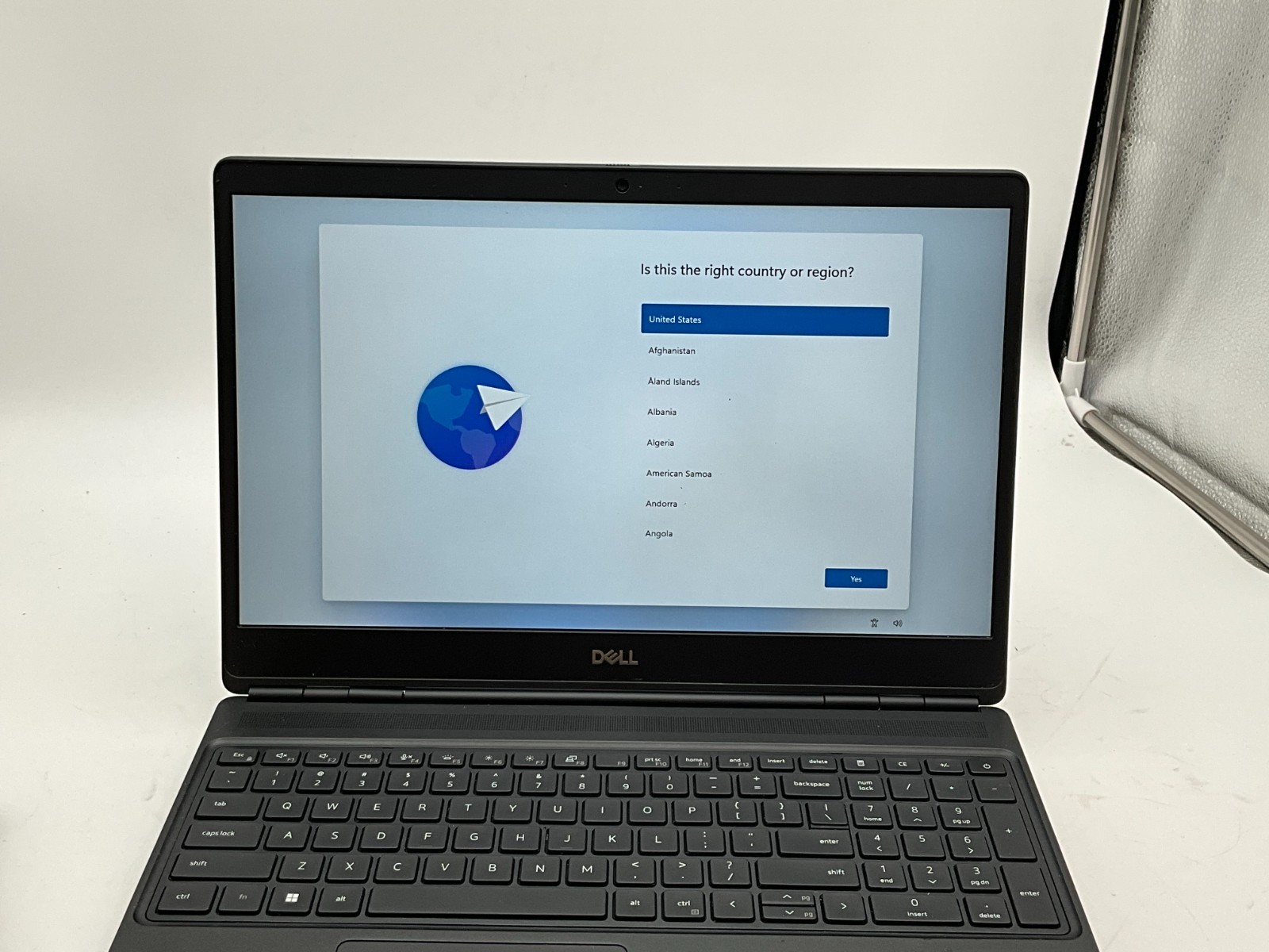 DELL Precision 7560 i7-11850H 2.50g 64GB 1tb T1200 15.6″ WIN11 Laptop DLZG6M3