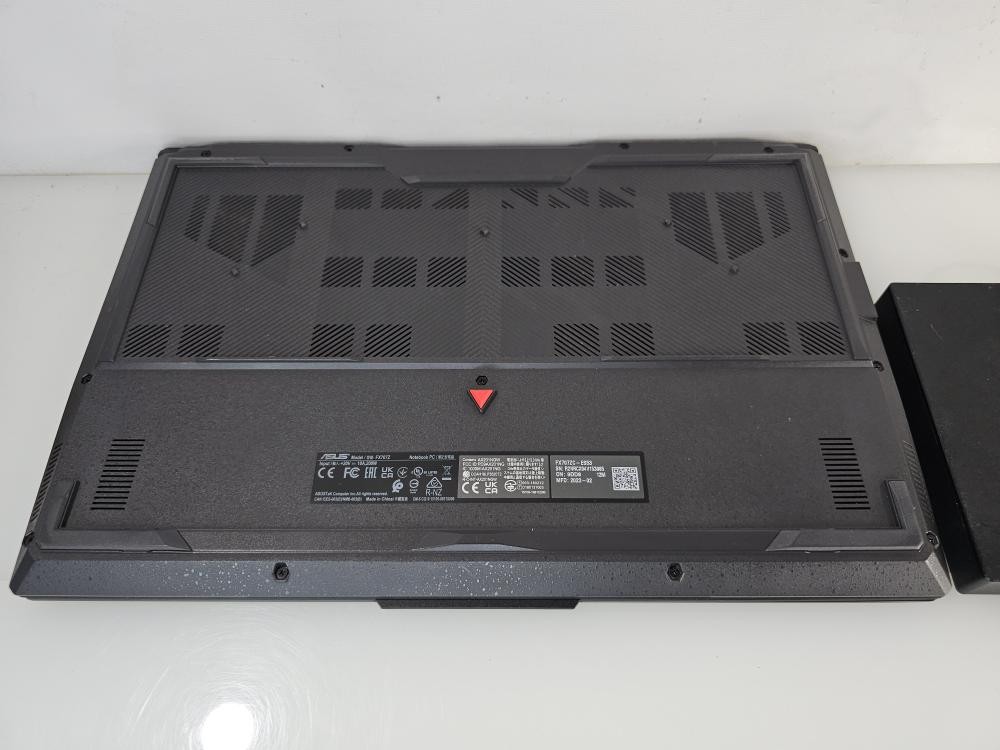 ASUS TUF Gaming F17 Laptop 3050 Geforce 512GB 16GB Intel i5 2.50 GHZ (AM1096901)
