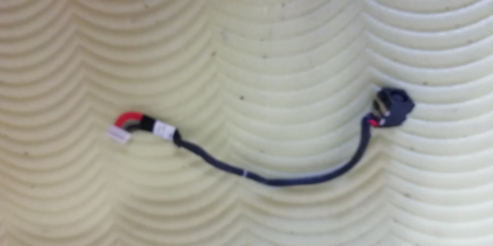 Dell Inspirion n4050 Cable Power Connector