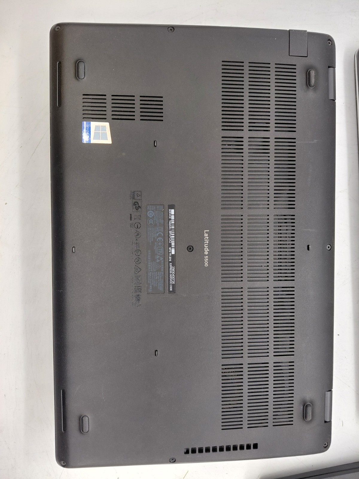 MIXED LOT ASUS VivoBook S500CA/Latitude 5590/Latitude 5500/HP EliteBook 8470p